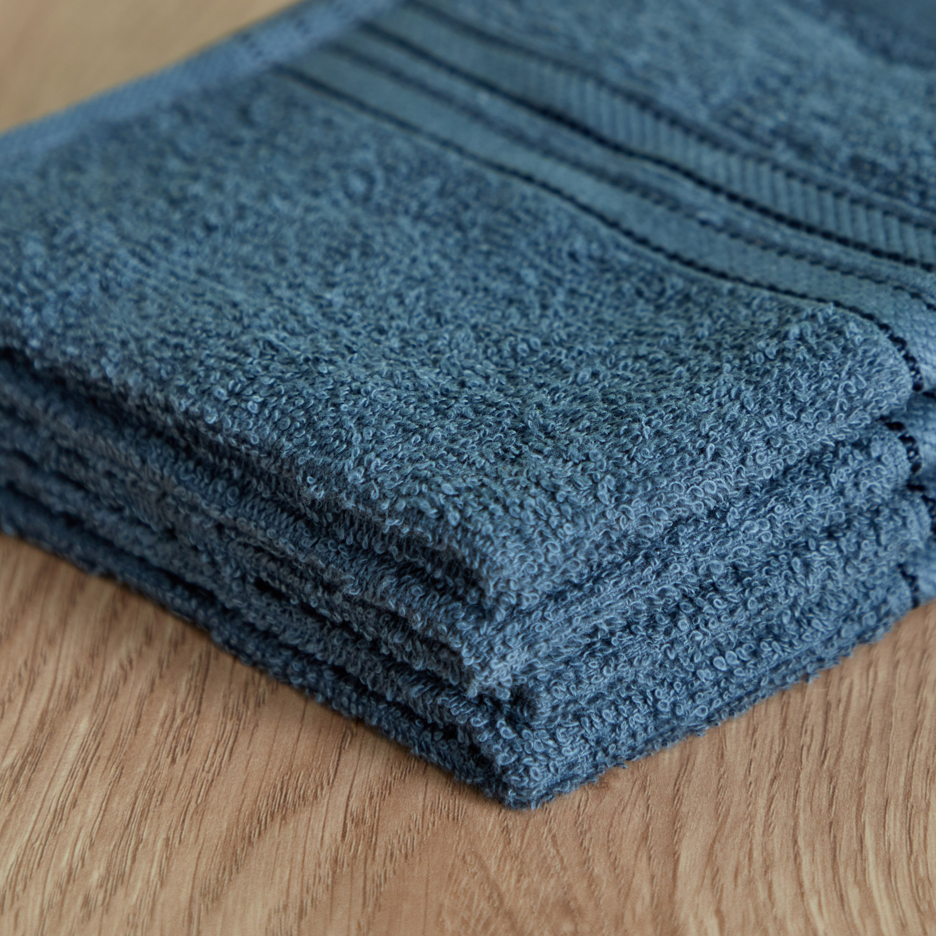 Essential 4-Piece Carded Face Towel Set - 30x30 cm-hbxbathroom-bathroomtextiles-image-2