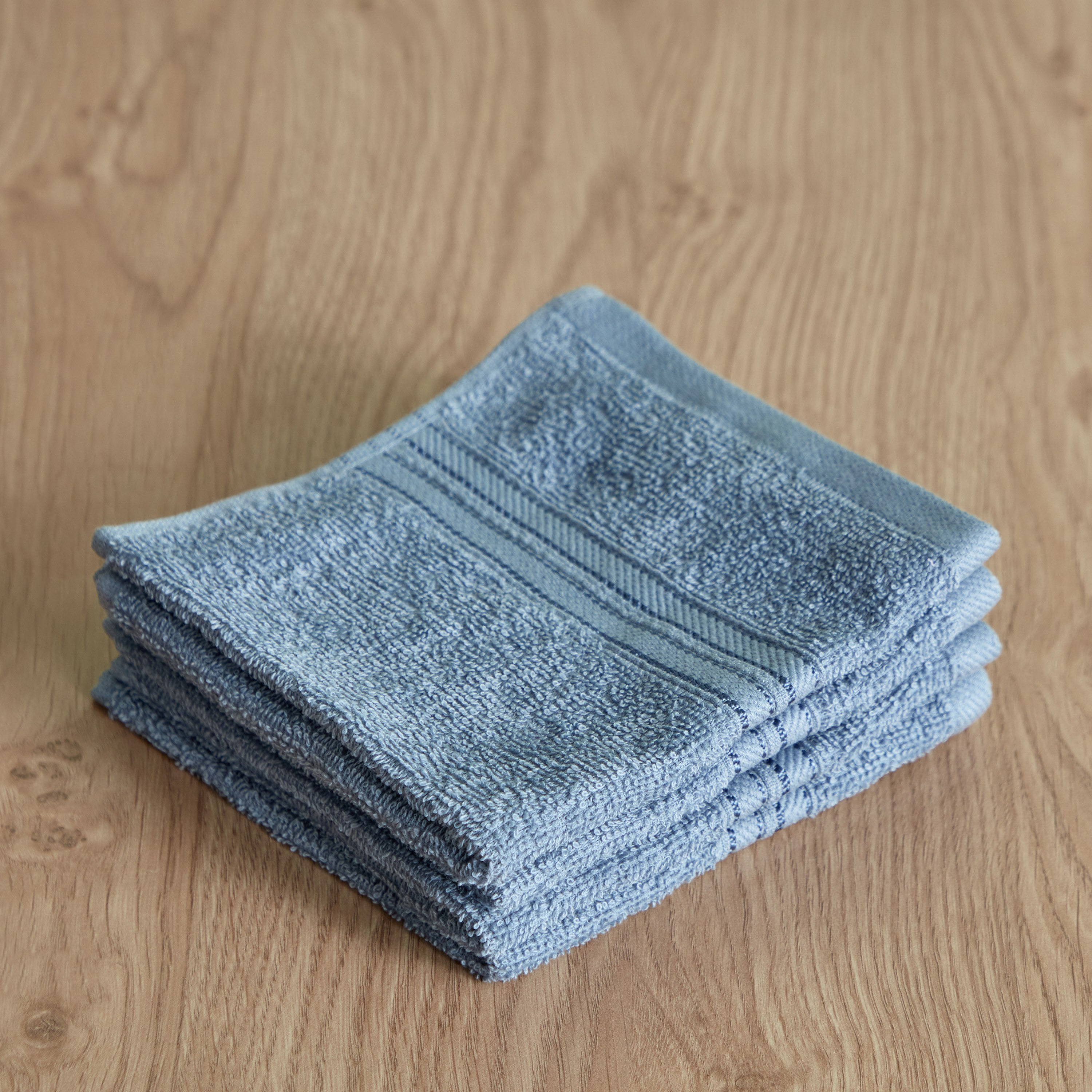 طقم مناشف وجه ممشطة 4 قطع من إسينشال - 30x30 سم-hbxbathroom-bathroomtextiles-image-1