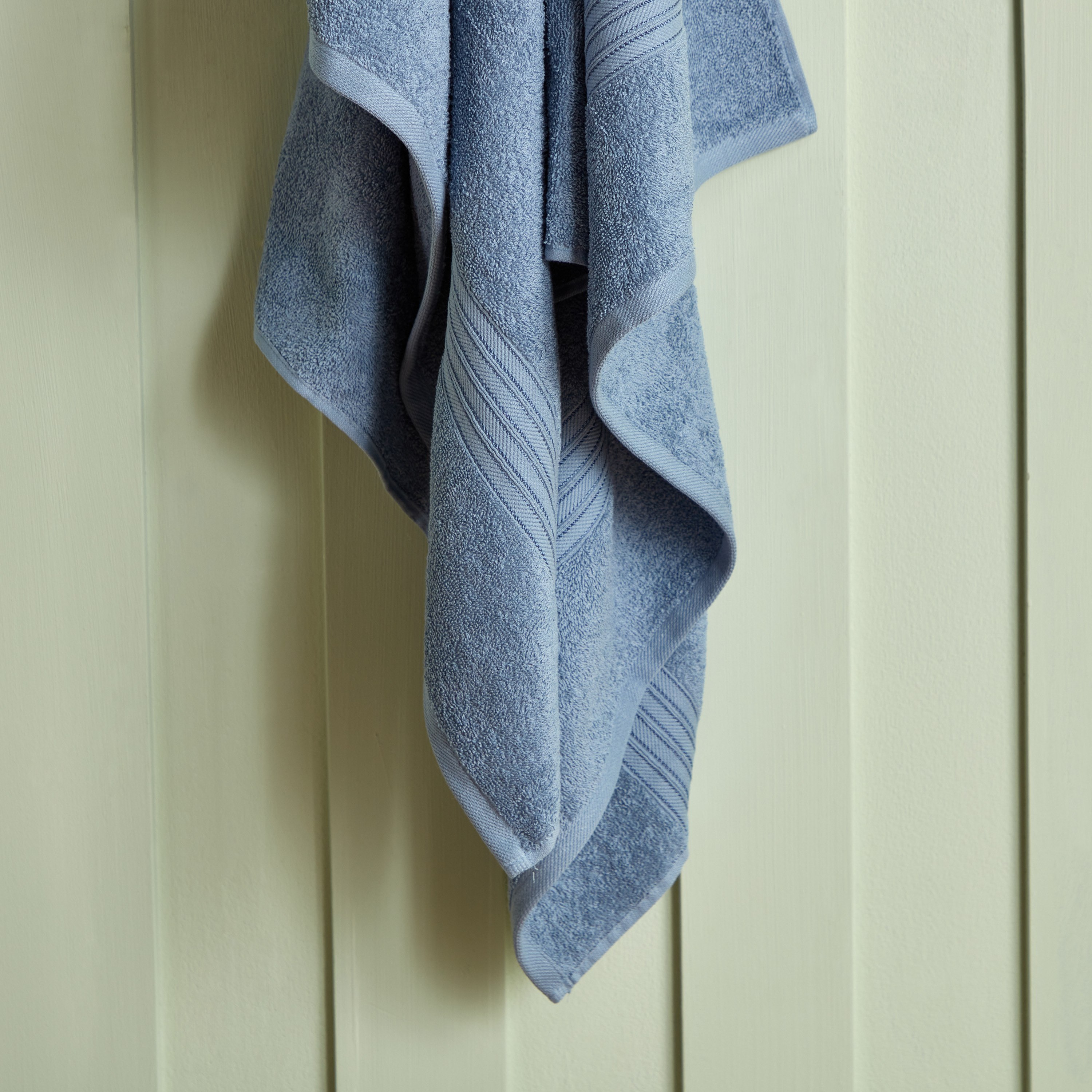 Essential Carded Bath Sheet - 90x150 cm-hbxbathroom-bathroomtextiles-image-3