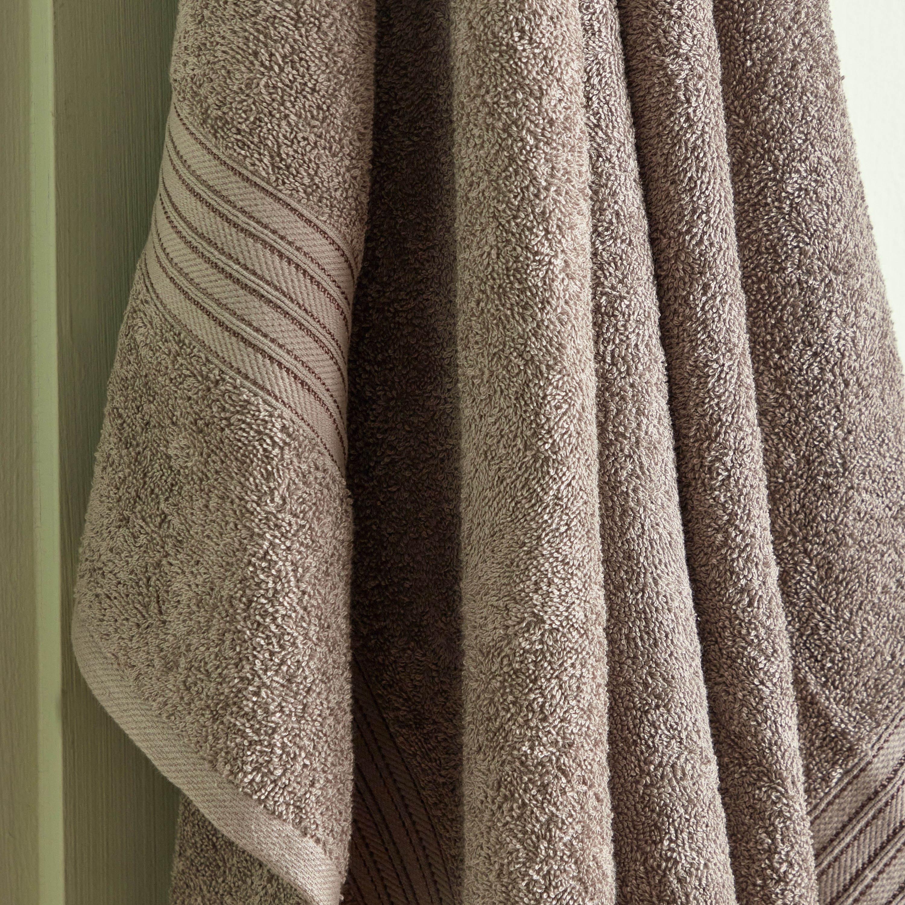 Essential Carded Bath Sheet - 90x150 cm-hbxbathroom-bathroomtextiles-image-4