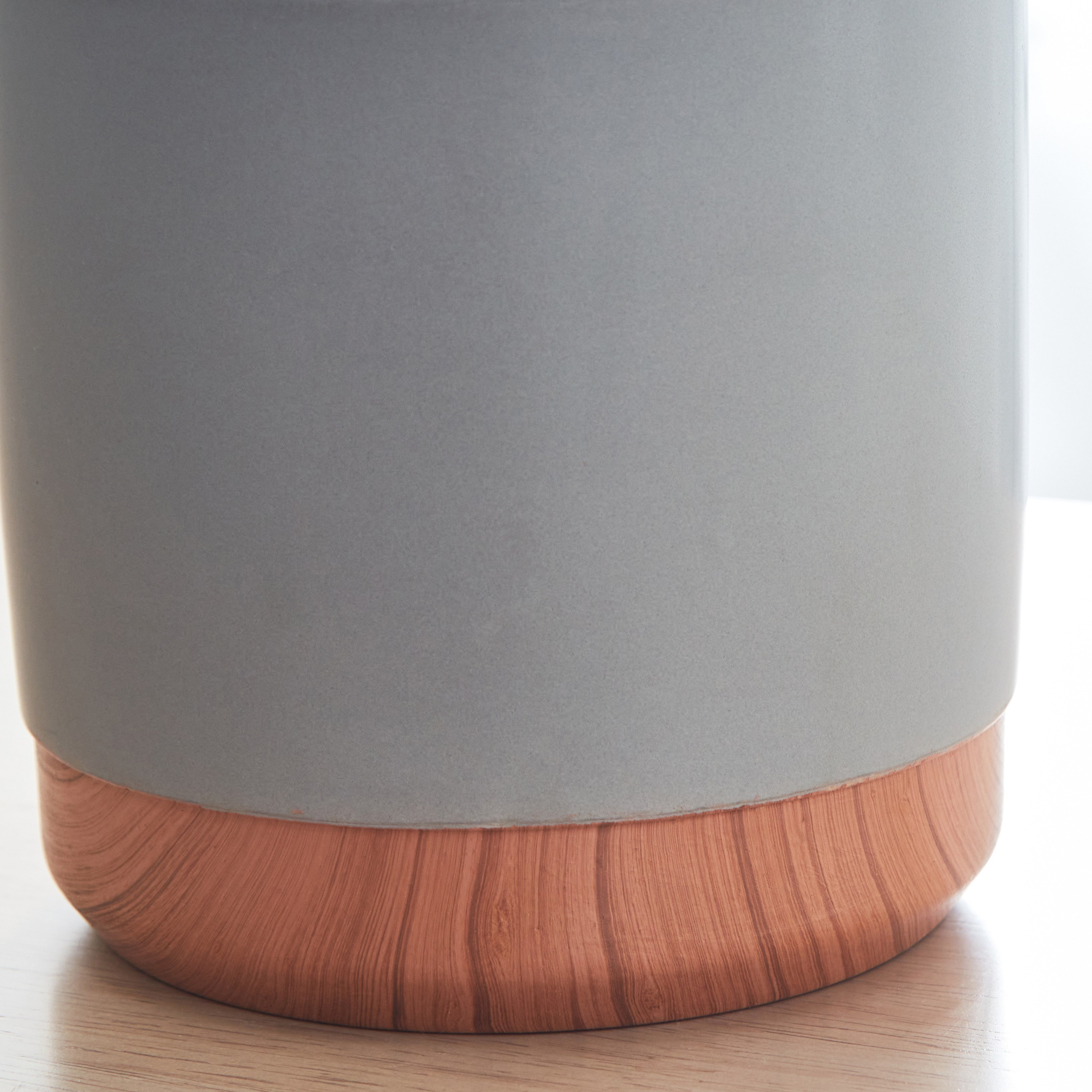 Lati Ceramic Planter with Wooden Base - 13x13x13.2 cm-hbxhomeware-hbxdecorandfurnishings-image-4
