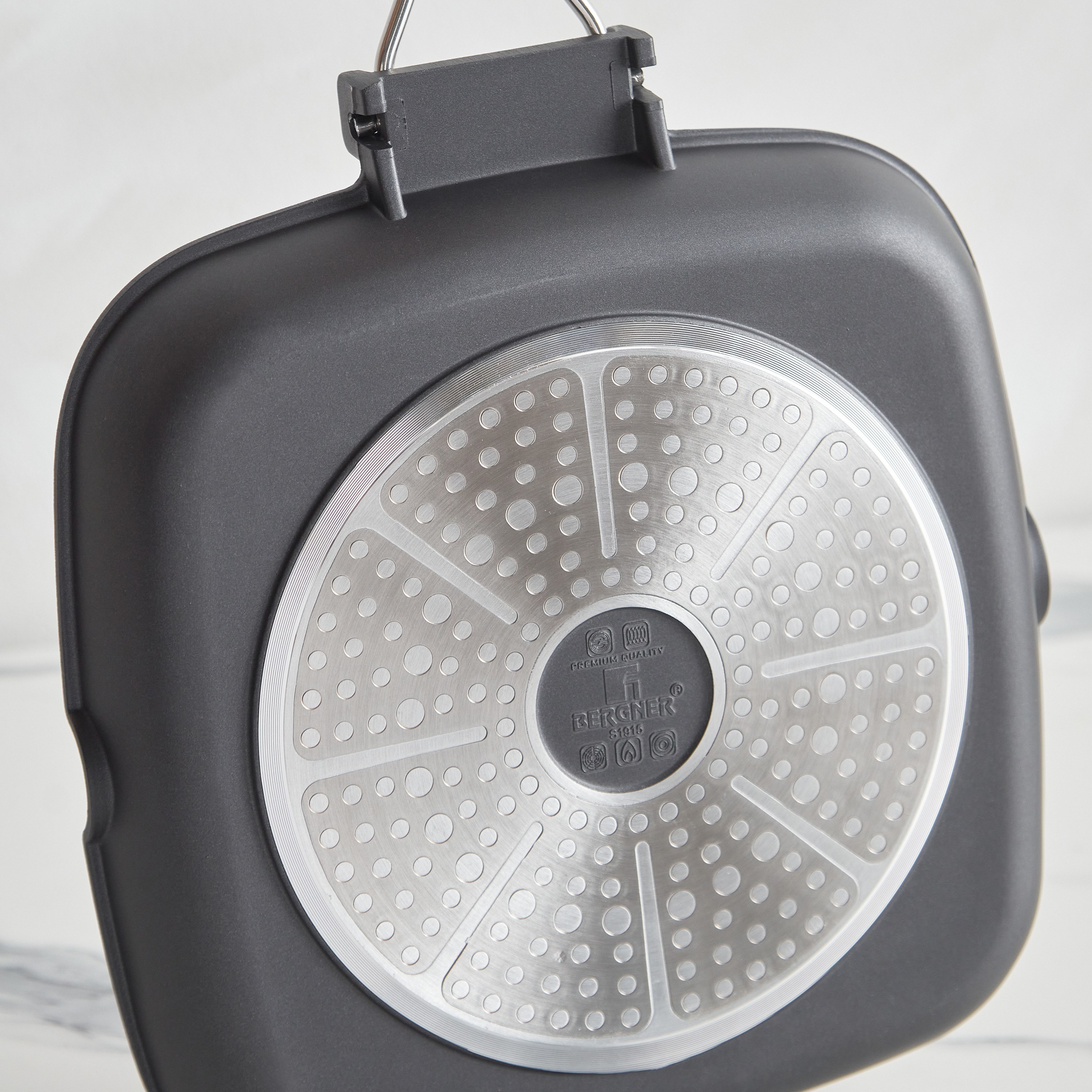 مقلاة شواء ألومنيوم مصبوب من بيرجنر - 24 سم-hbxkitchen-kitchenware-foodpreparation-image-4