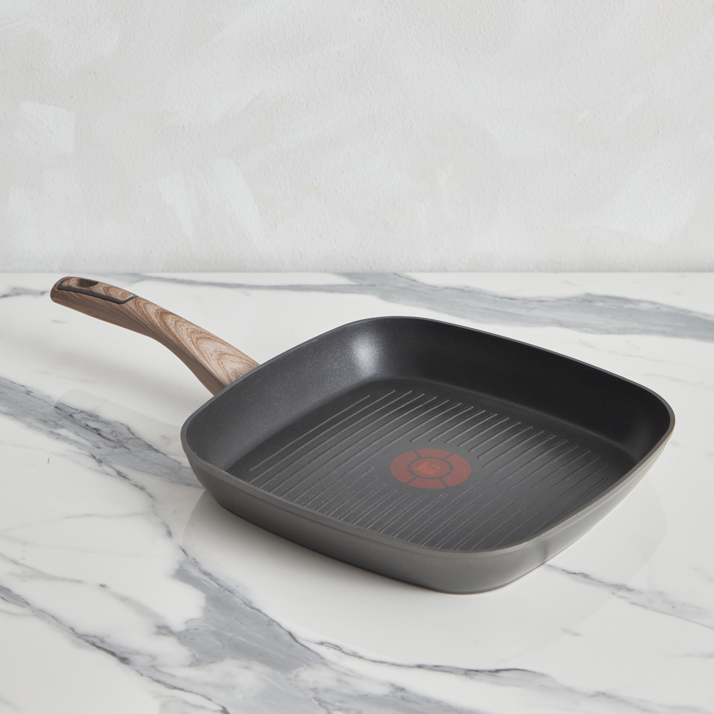 مقلاة شواء مطروقة من بيرجنر ألتيميت تي إكس - 28 سم-hbxkitchen-kitchenware-foodpreparation-image-1