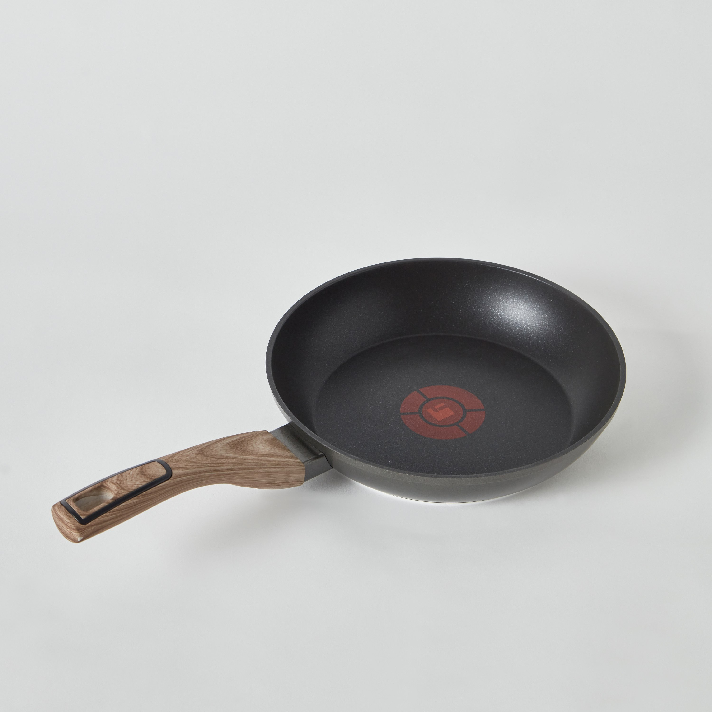 مقلاة شواء مطروقة من بيرجنر ألتيميت تي إكس - 22 سم-hbxkitchen-kitchenware-foodpreparation-image-6