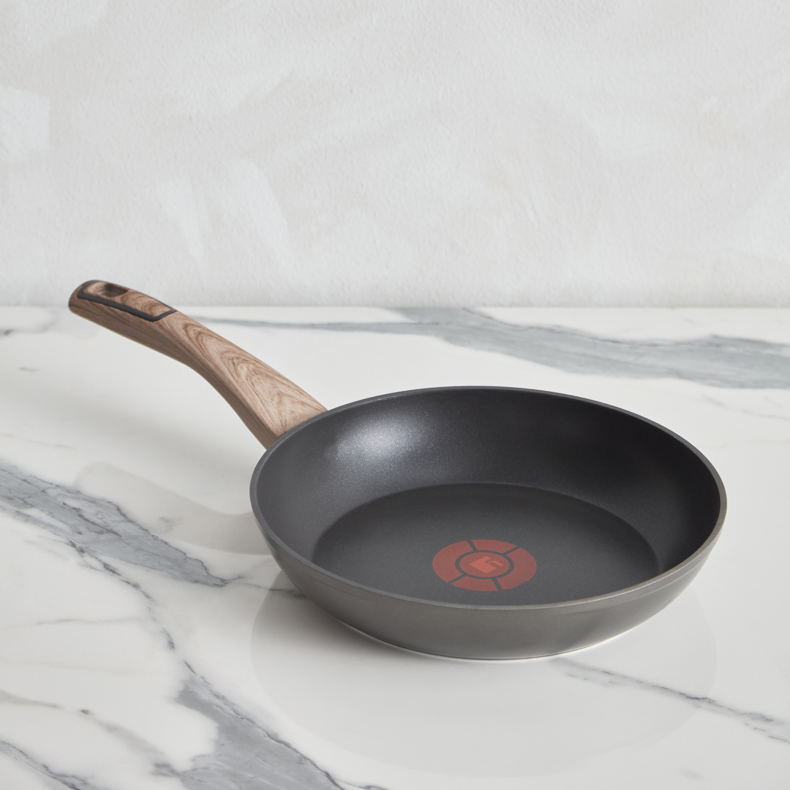 مقلاة شواء مطروقة من بيرجنر ألتيميت تي إكس - 24 سم-hbxkitchen-kitchenware-foodpreparation-image-1