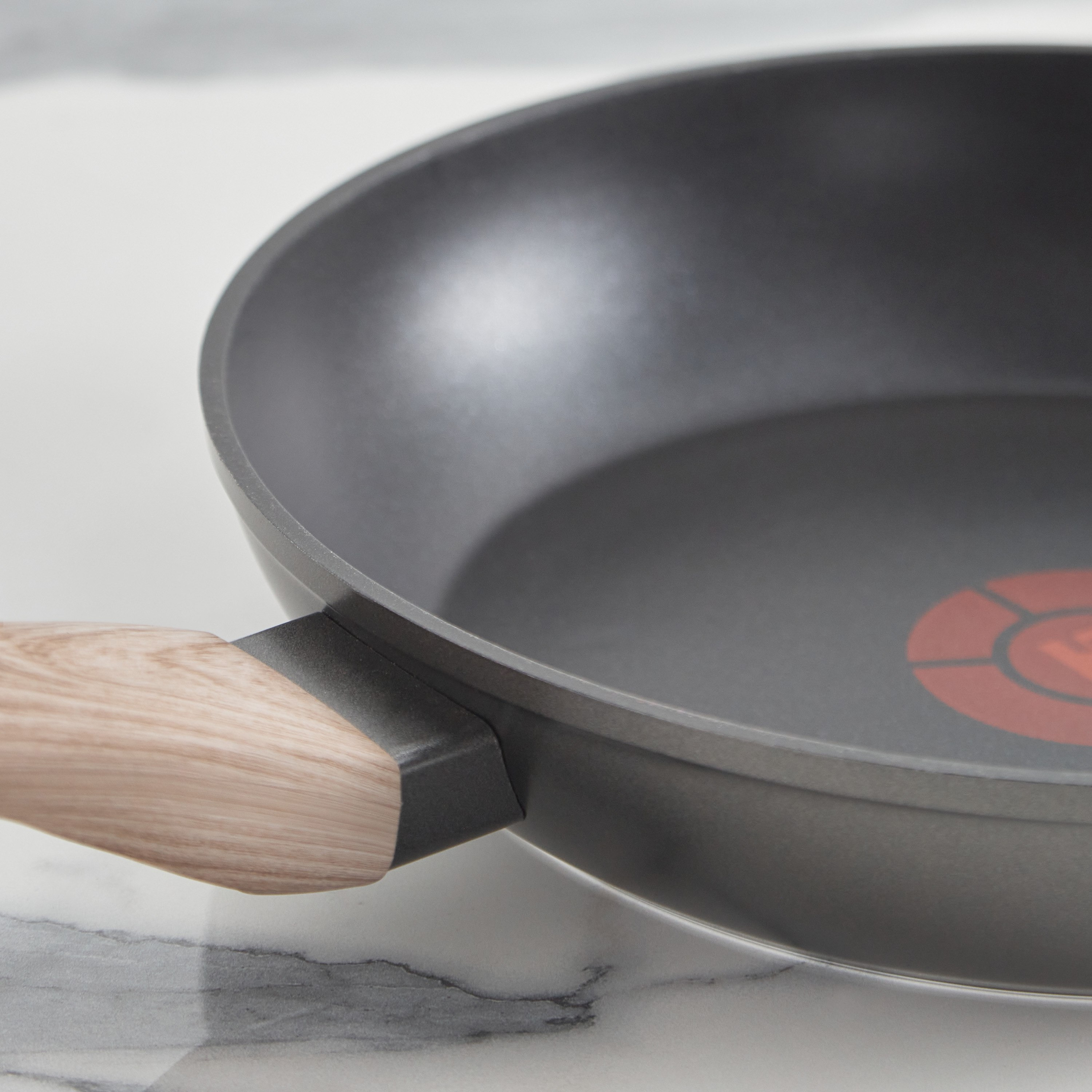 مقلاة شواء مطروقة من بيرجنر ألتيميت تي إكس - 24 سم-hbxkitchen-kitchenware-foodpreparation-image-3