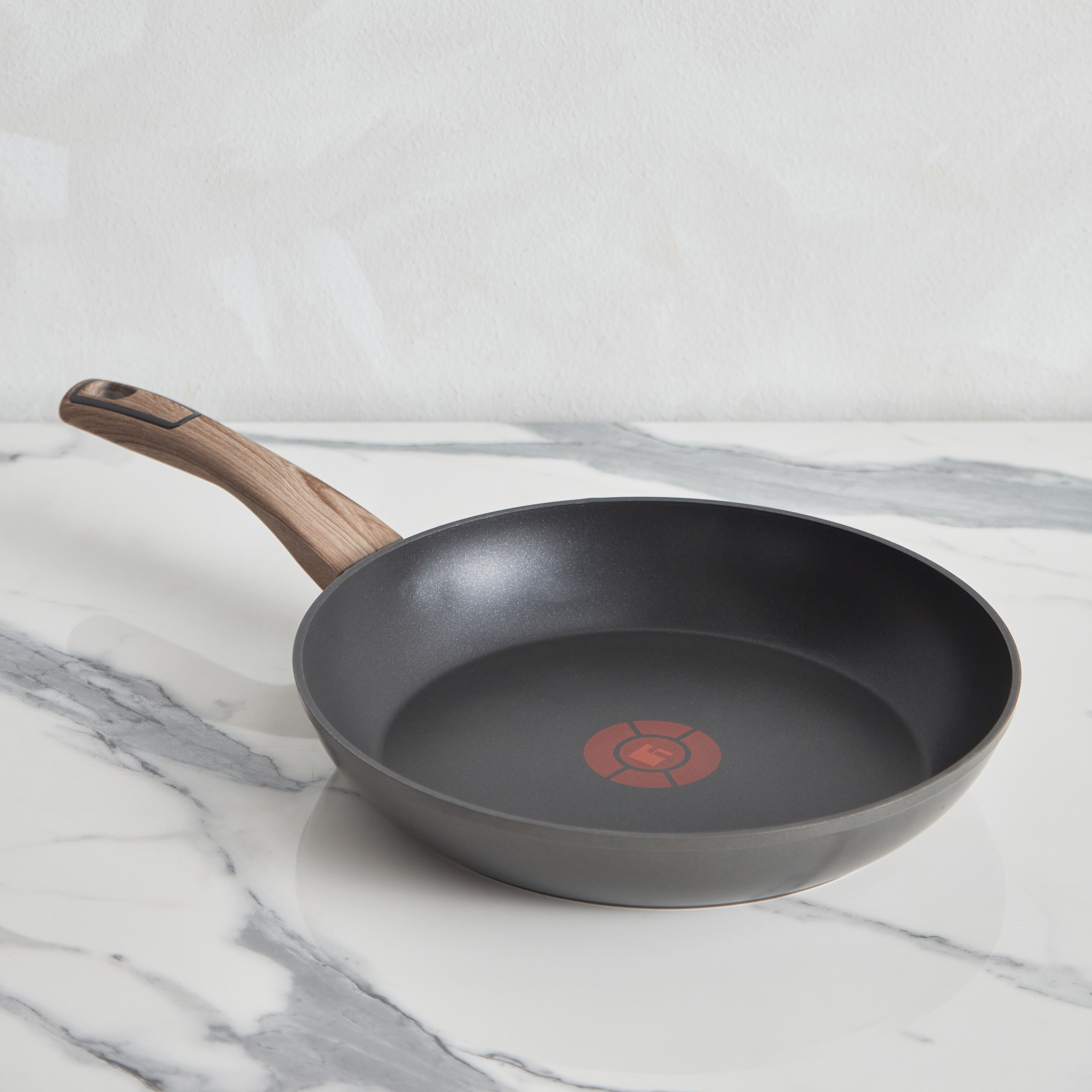 مقلاة مطروقة من بيرجنر ألتيميت تي إكس - 28 سم-hbxkitchen-kitchenware-foodpreparation-image-1
