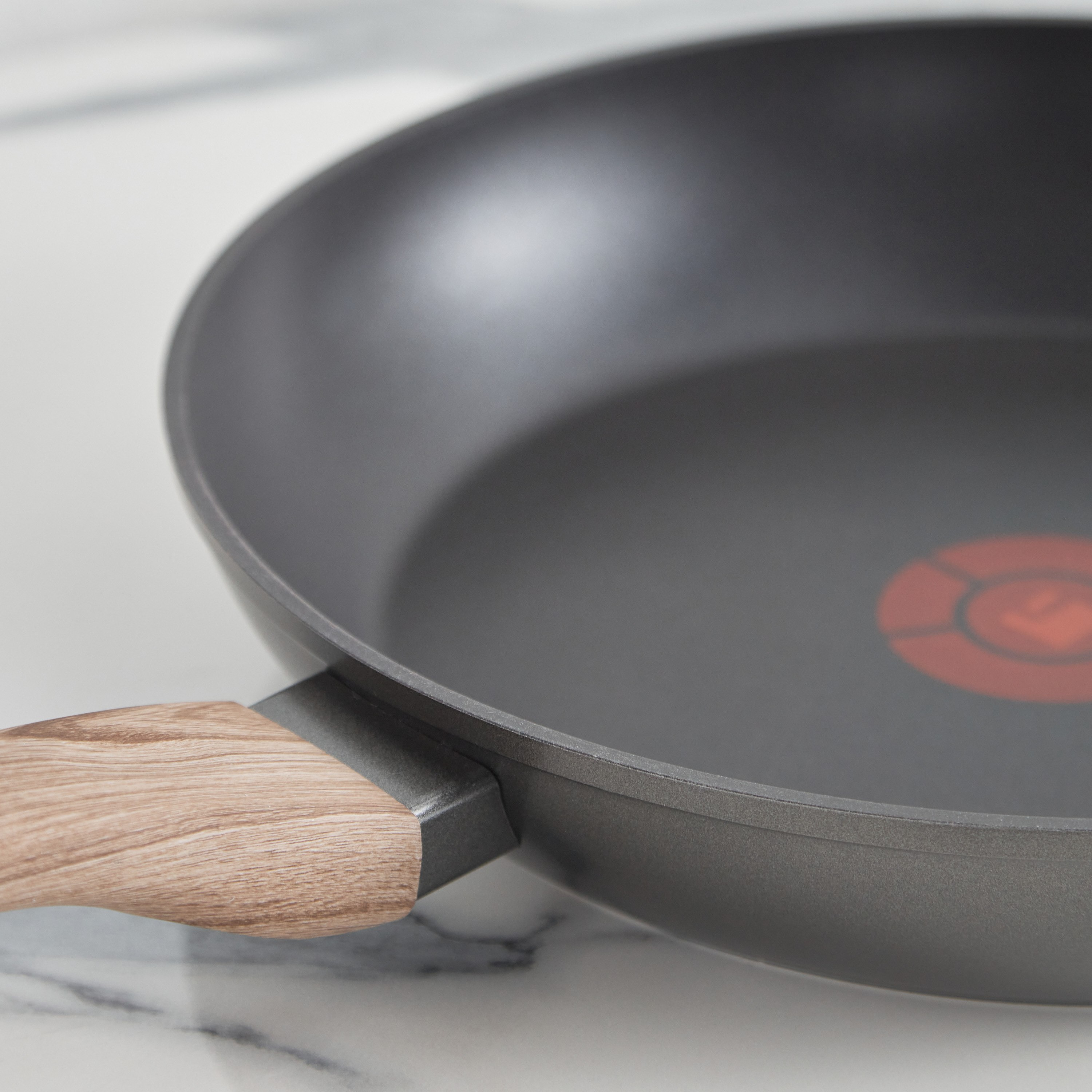 مقلاة مطروقة من بيرجنر ألتيميت تي إكس - 28 سم-hbxkitchen-kitchenware-foodpreparation-image-3