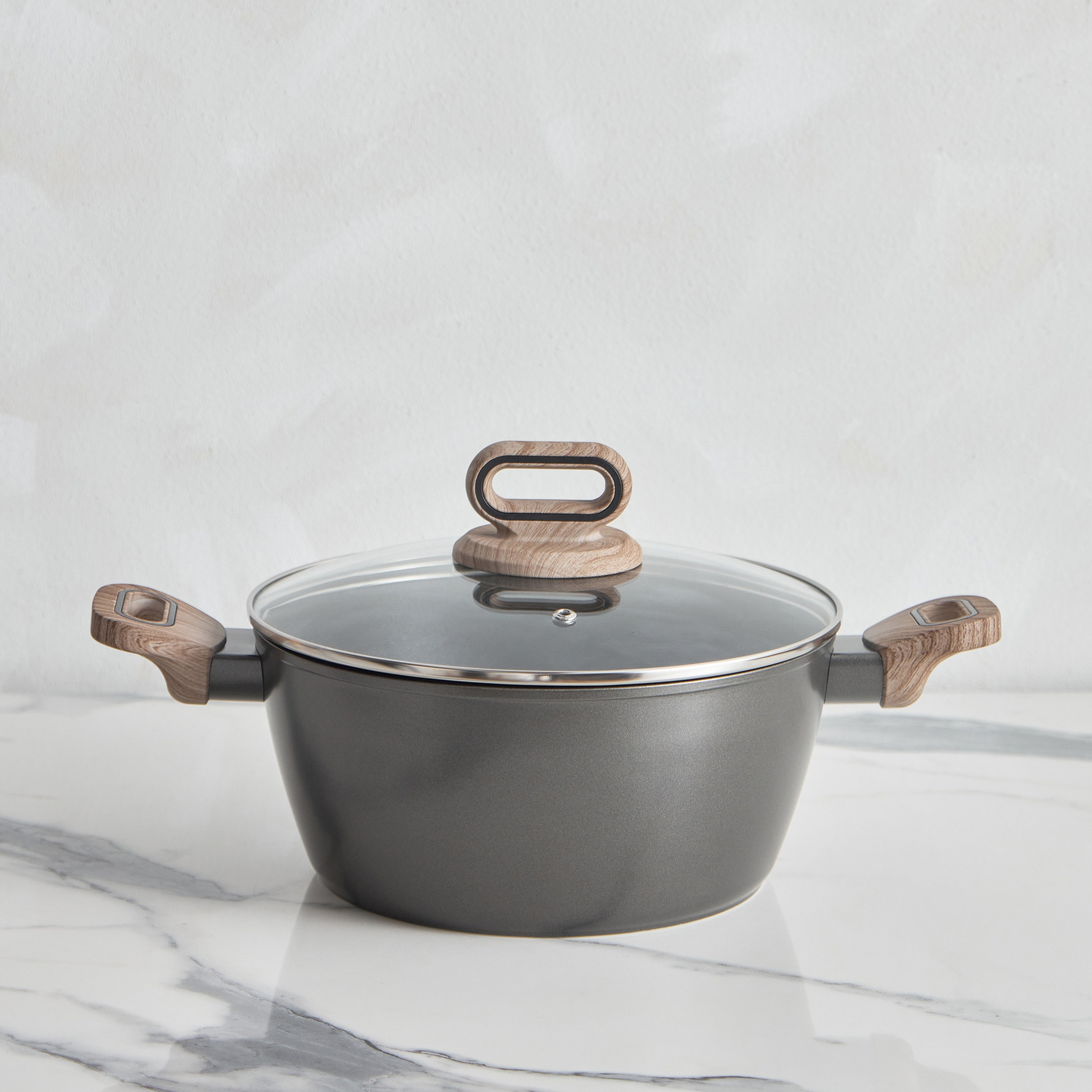كسرولة مطروقة بغطاء من بيرجنر ألتيميت تي إكس - 24 سم-hbxkitchen-kitchenware-foodpreparation-image-1