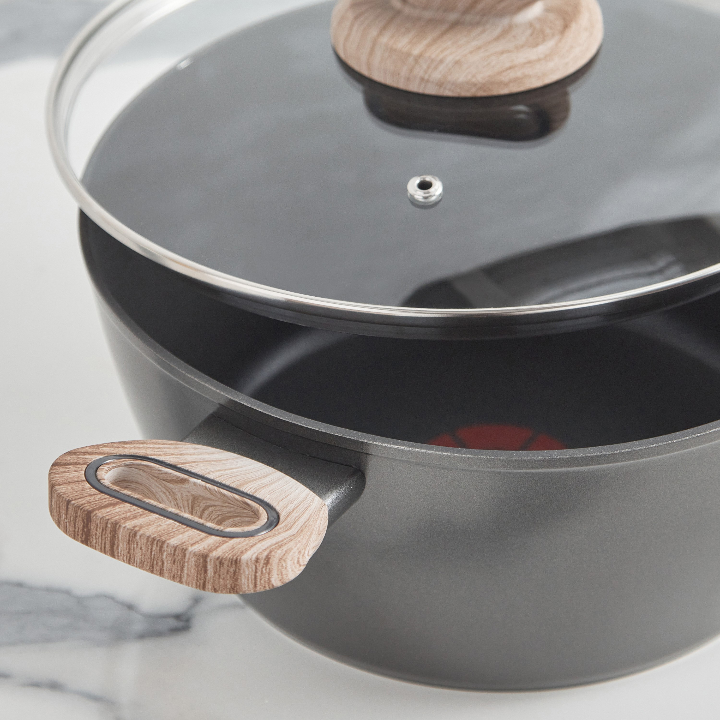 كسرولة مطروقة بغطاء من بيرجنر ألتيميت تي إكس - 24 سم-hbxkitchen-kitchenware-foodpreparation-image-4