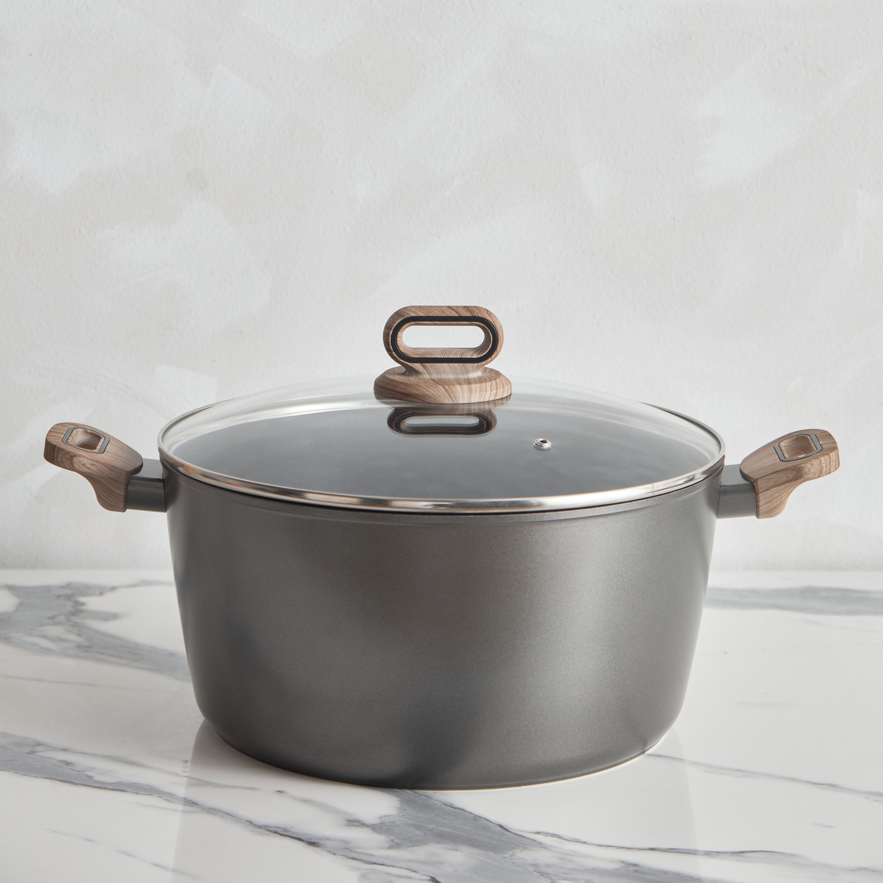 كسرولة مطروقة بغطاء من بيرجنر ألتيميت تي إكس - 32 سم-hbxkitchen-kitchenware-foodpreparation-image-1