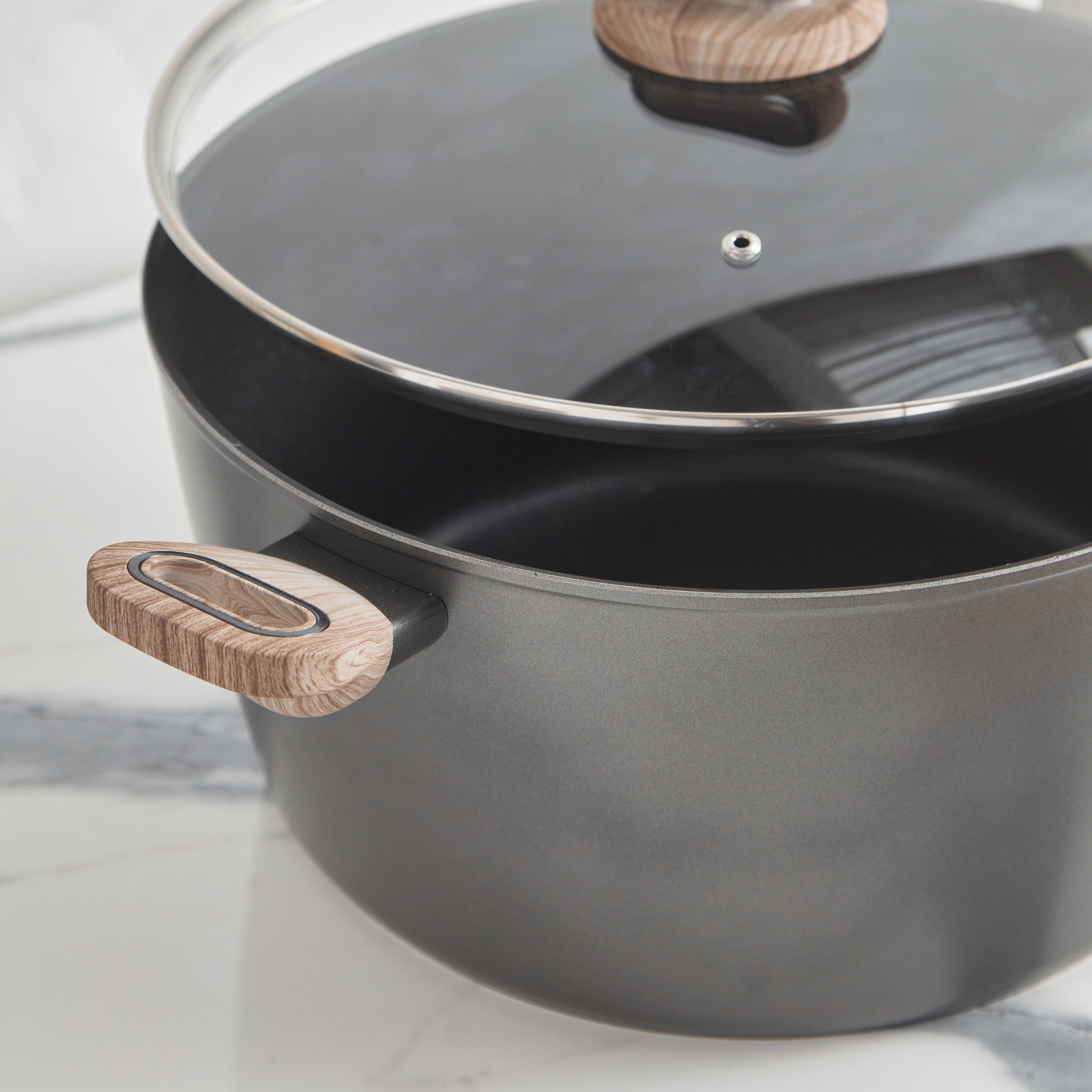 كسرولة مطروقة بغطاء من بيرجنر ألتيميت تي إكس - 32 سم-hbxkitchen-kitchenware-foodpreparation-image-4
