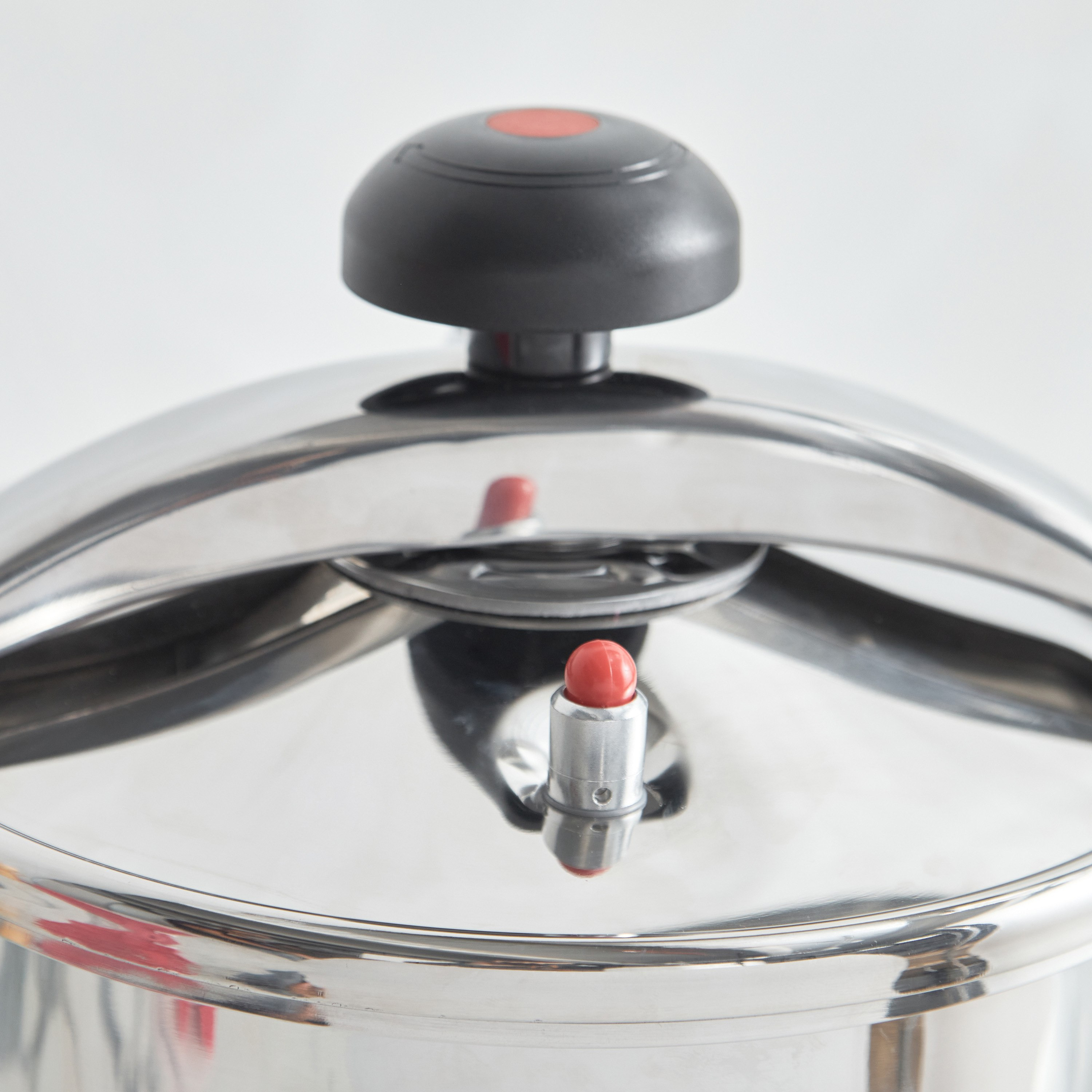 طنجرة ضغط من الصُلب مع قاعدة حثية من بيرجنر مونشن - 6 لتر-hbxkitchen-kitchenware-foodpreparation-image-4