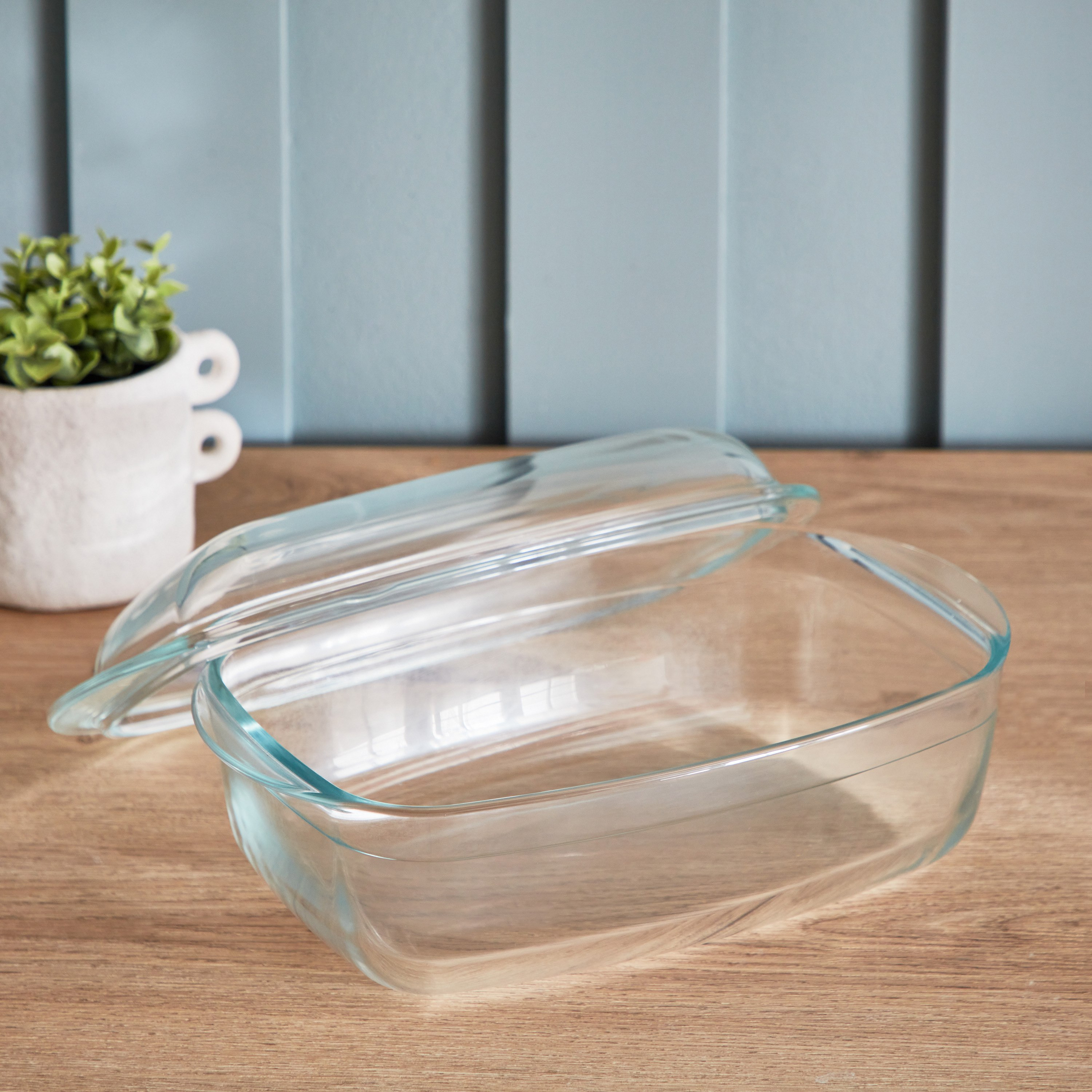 كسرولة زجاج مستطيلة بغطاء من تاليونا - 4.5 لتر-hbxkitchen-bakeware-image-3