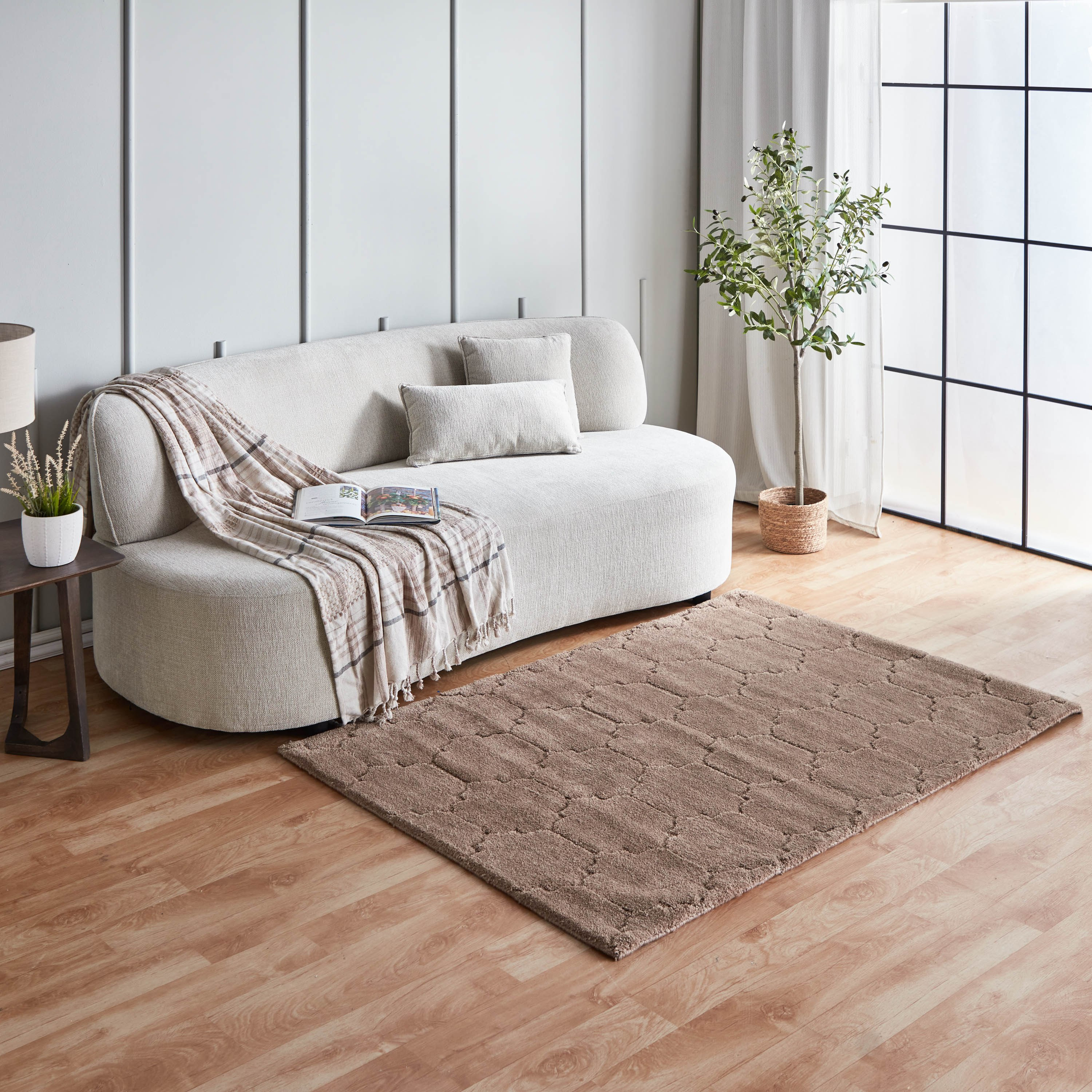 سجادة مضادة للانزلاق سارا من هافن - 120x170 سم-hbxdecorandfurnishings-floorcoverings-rugs-image-1