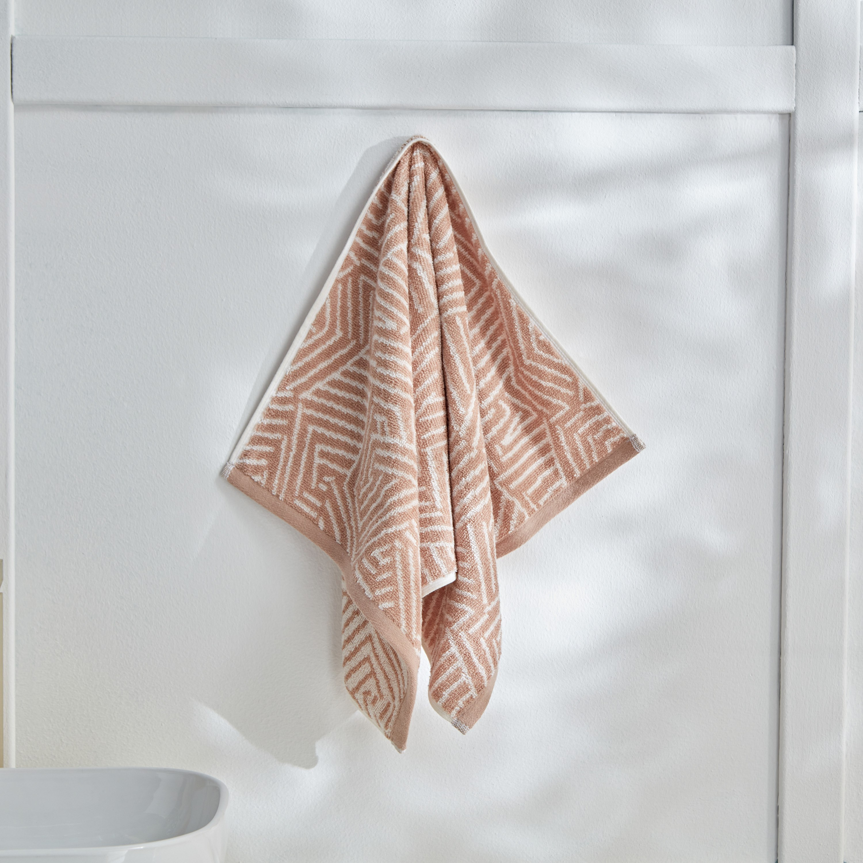منشفة يد قطن متعددة التصاميم من ريو ريتا - 40x70 سم-hbxbathroom-bathroomtextiles-image-1