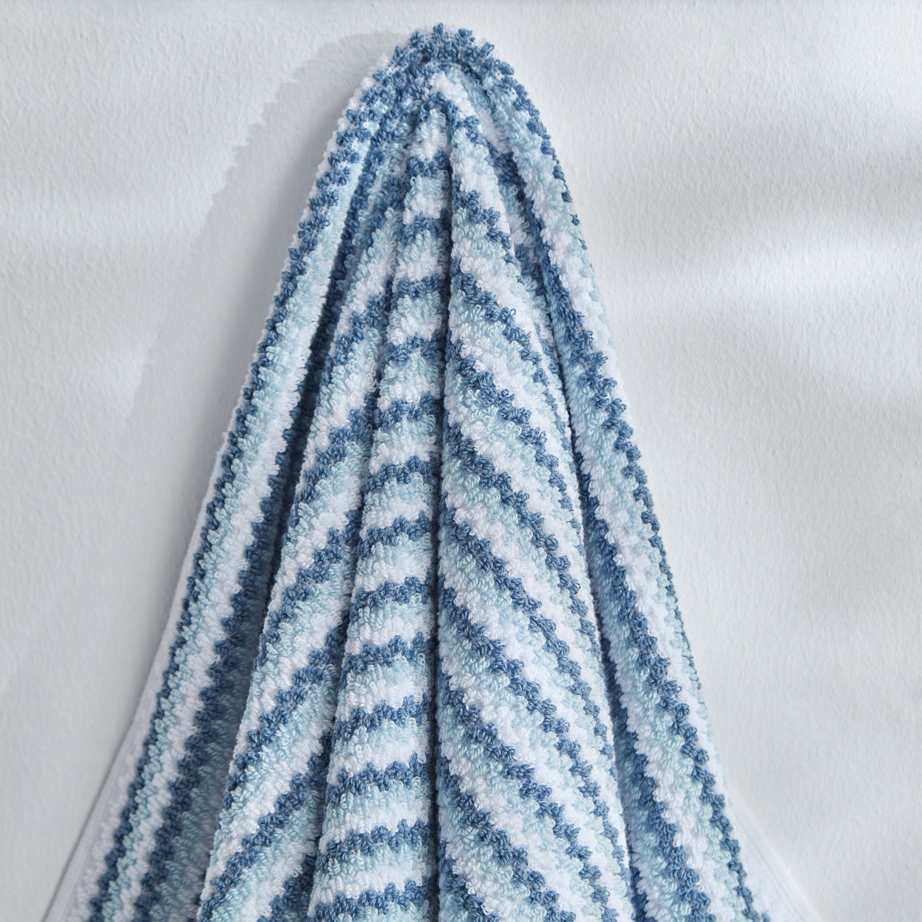 منشفة يد قطن متعددة التصاميم ليا من ريو- 50x90 سم-hbxbathroom-bathroomtextiles-image-2