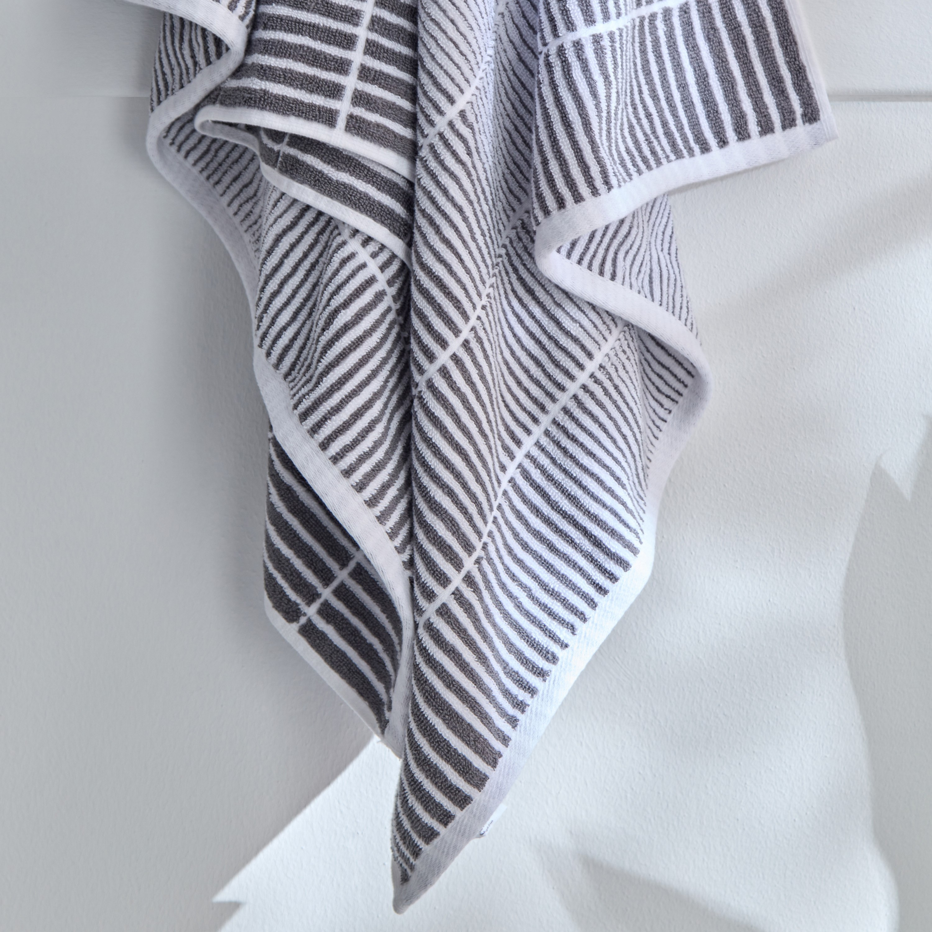 منشفة حمام كبيرة متعددة التصاميم دازي من ريو - 80x150 سم-hbxbathroom-bathroomtextiles-image-3