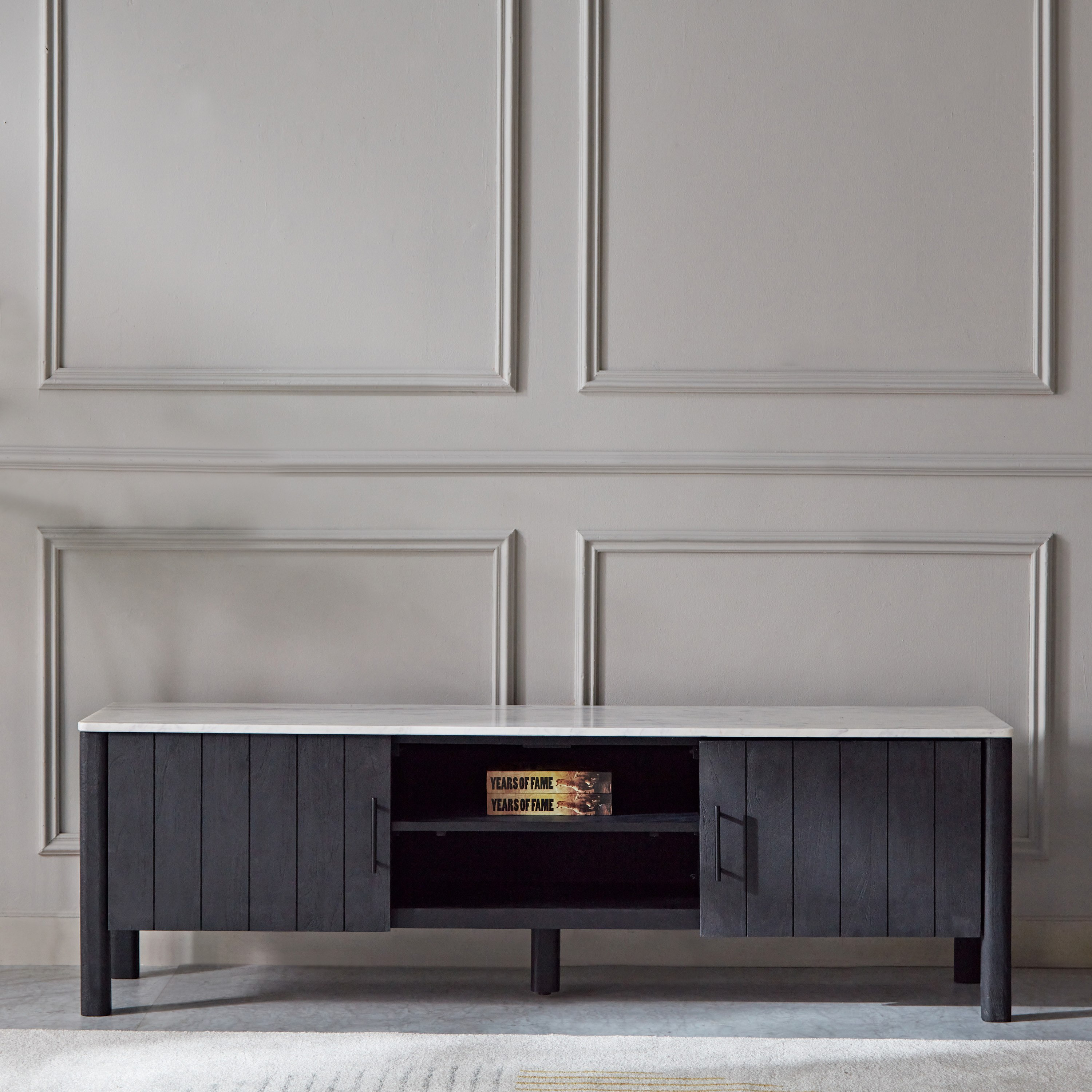 وحدة تلفزيون بسطح رخام للأجهزة حتى 70 بوصة من فابيو-hbxlivingroom-mediaunitsandstorage-tvunits-image-2
