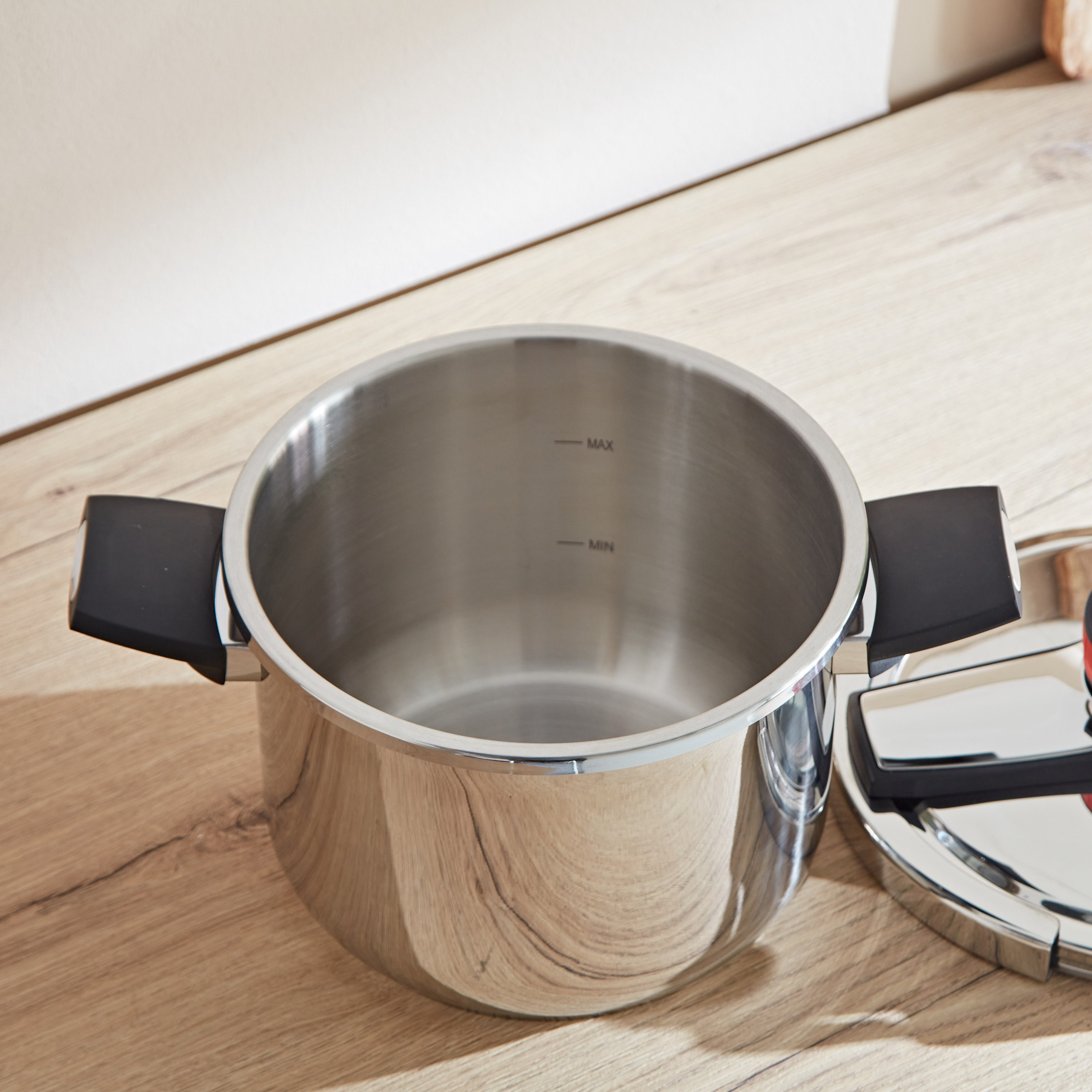 قدر ضغط ستانلس ستيل من جليستن - 6 لتر-hbxhomeware-hbxkitchen-image-3