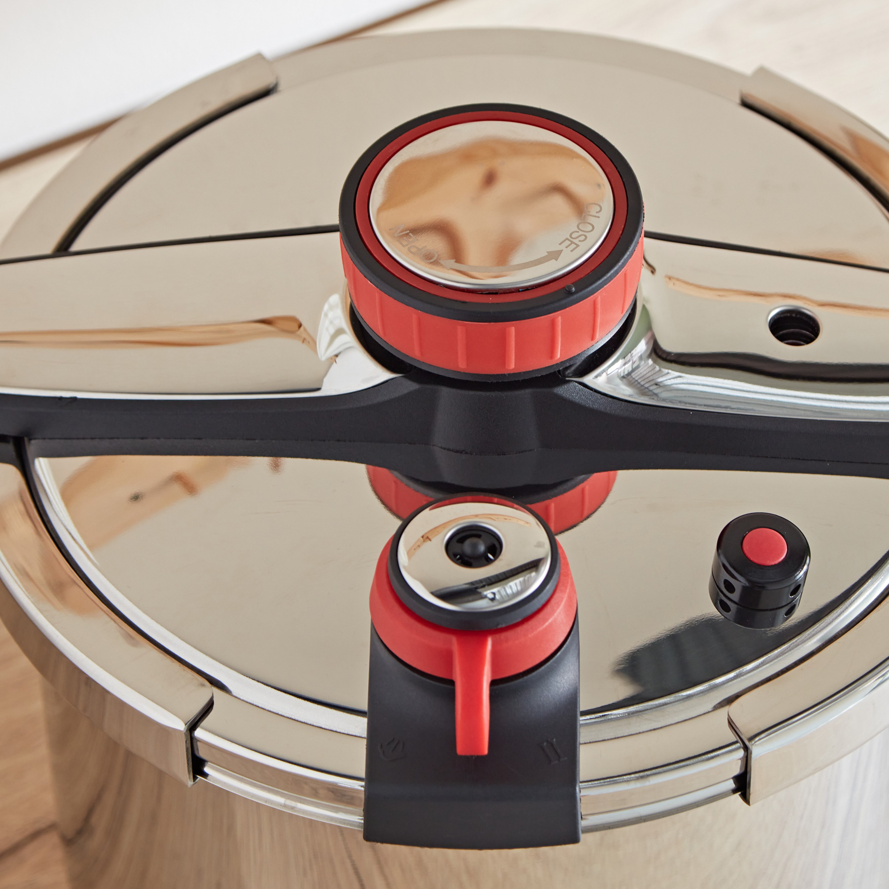 قدر ضغط ستانلس ستيل من جليستن - 8 لتر-hbxhomeware-hbxkitchen-image-4