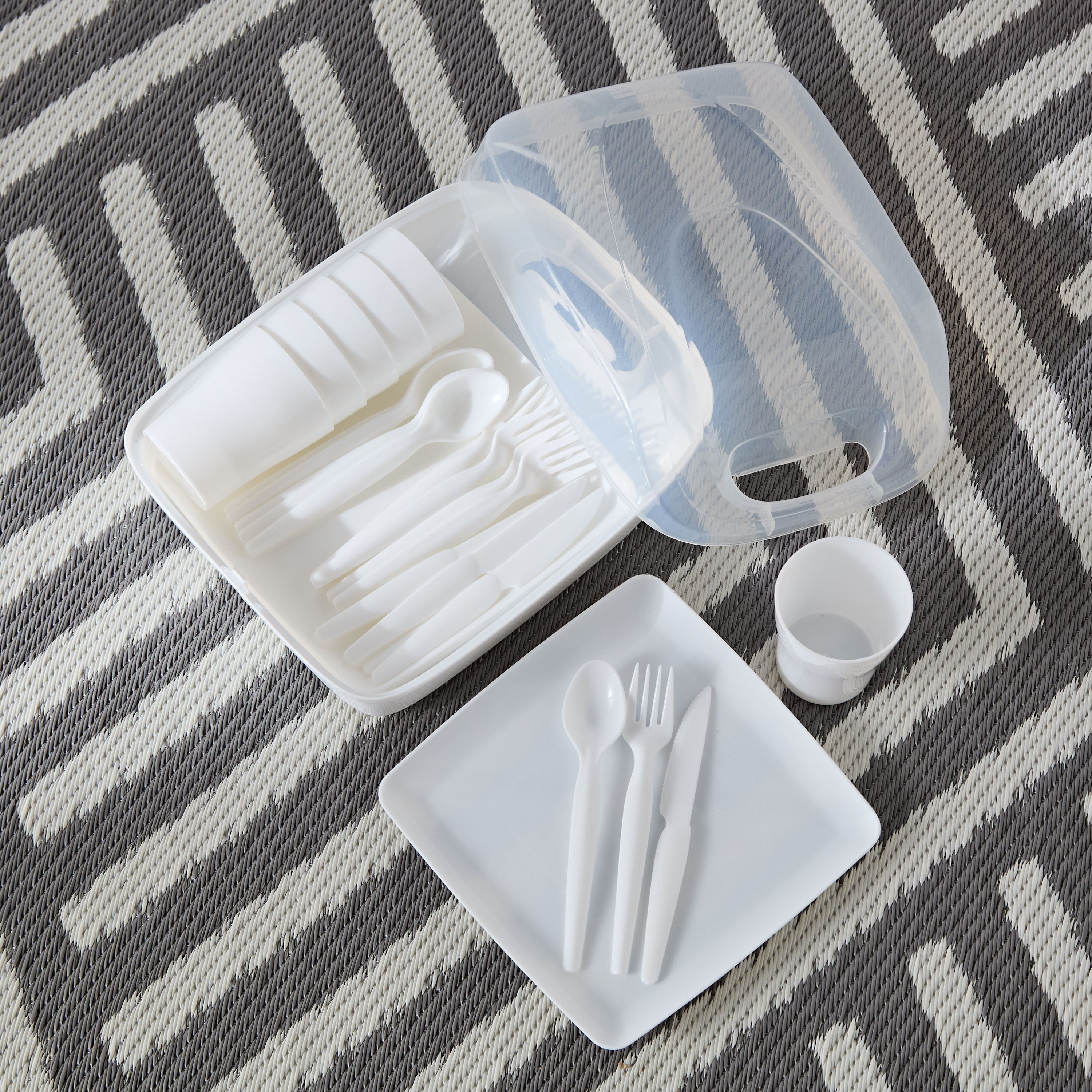 Picnic 32-Piece Dining Set - Serves 6-PROMO_HB_AE_B2G2_011025-image-2
