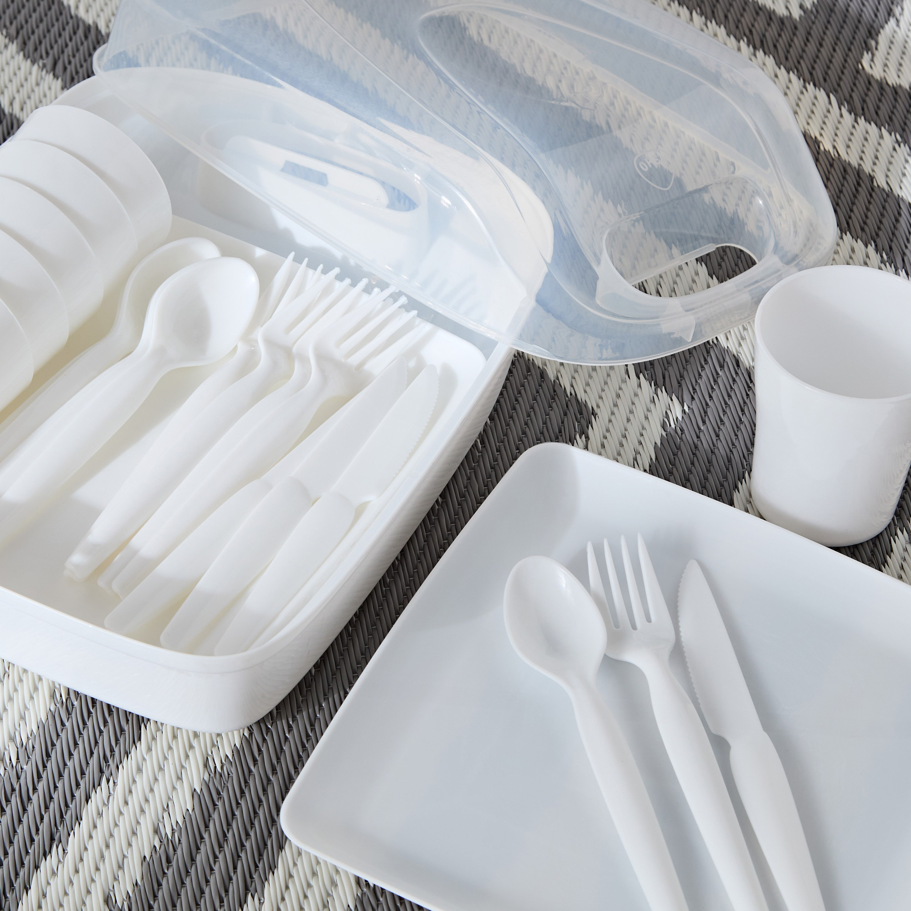 Picnic 32-Piece Dining Set - Serves 6-PROMO_HB_AE_B2G2_011025-image-3