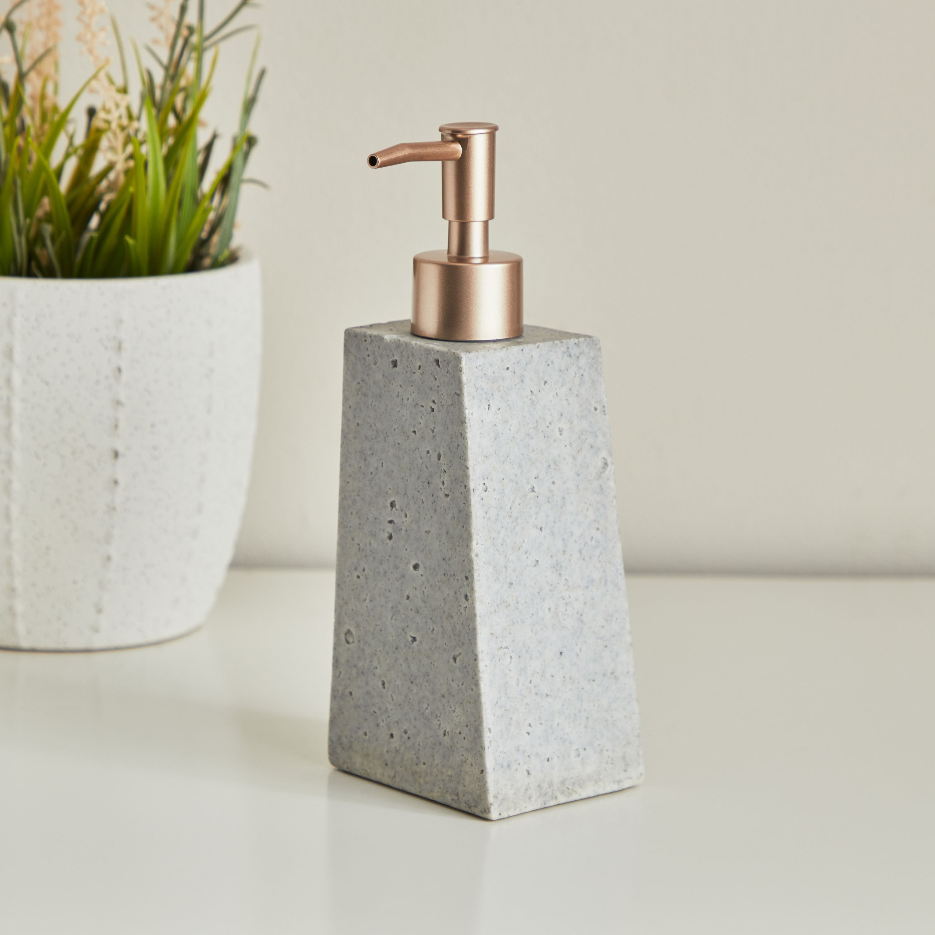 Luxe Soap Dispenser - 7.7x6.6x19 cm-PROMO_HB_AE_B1G1_250925-image-1