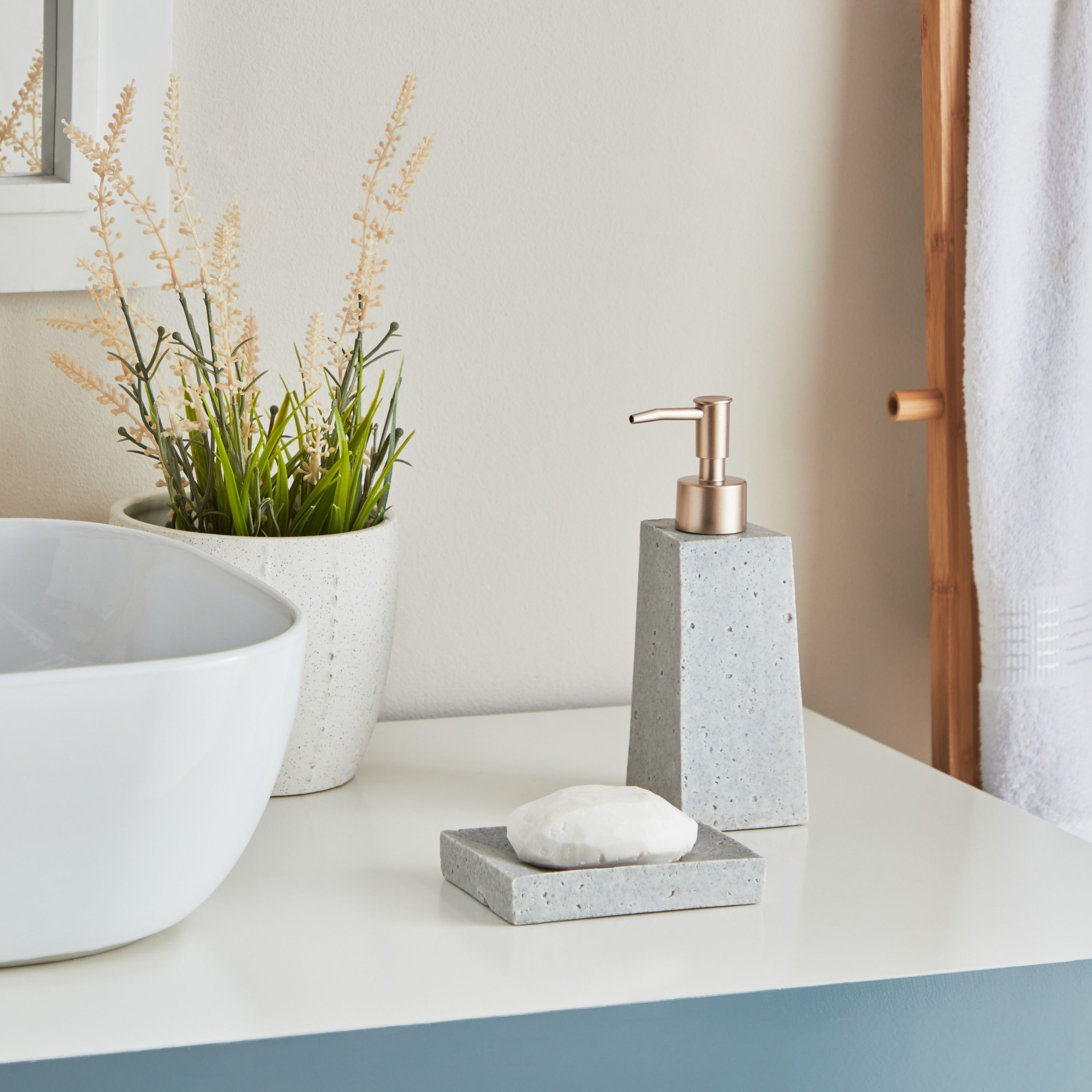 Luxe Soap Dispenser - 7.7x6.6x19 cm-PROMO_HB_AE_B1G1_250925-image-4