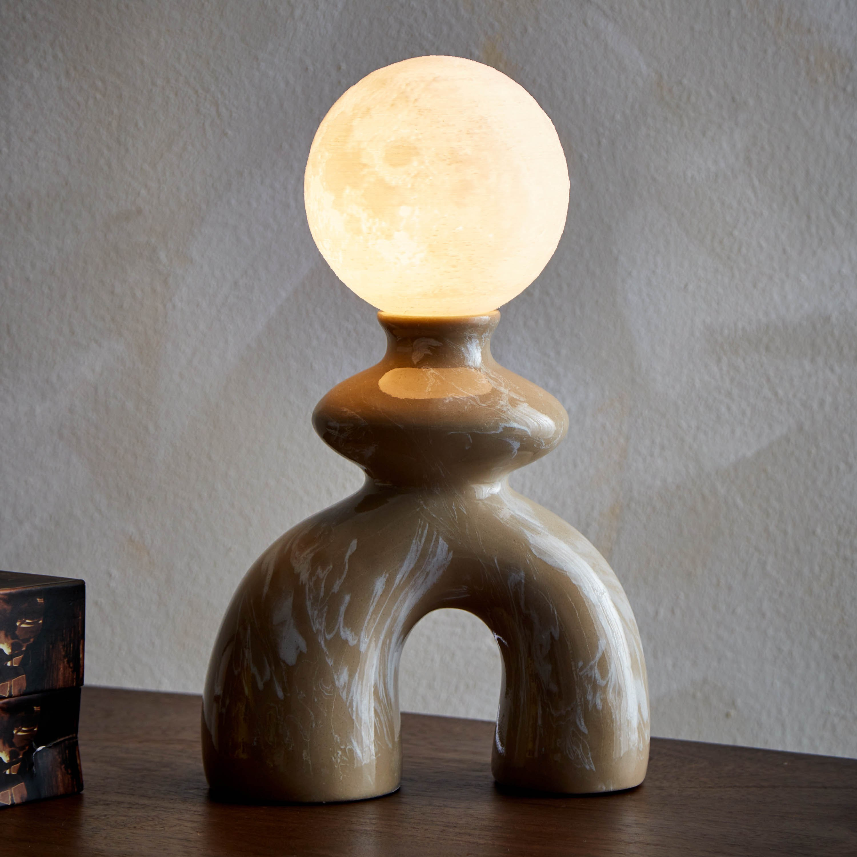 مصباح طاولة بوليريسين يعمل بـ يو إس بي من لوكس - 18x9.5x27 سم-hbxlivingroom-lighting-tablelamps-image-2