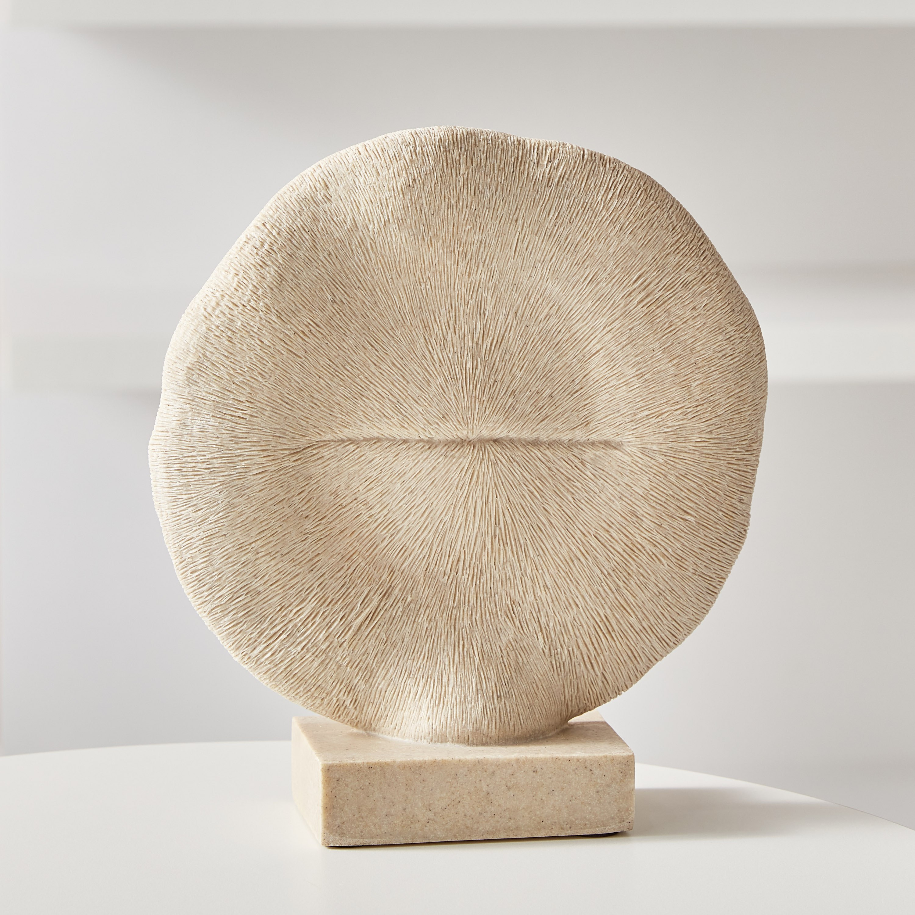 قطعة ديكور تراكوتا بوليريسين من لوكس - 20x6.5x22.5 سم-hbxhomeware-homedecor-figurinesandornaments-image-2