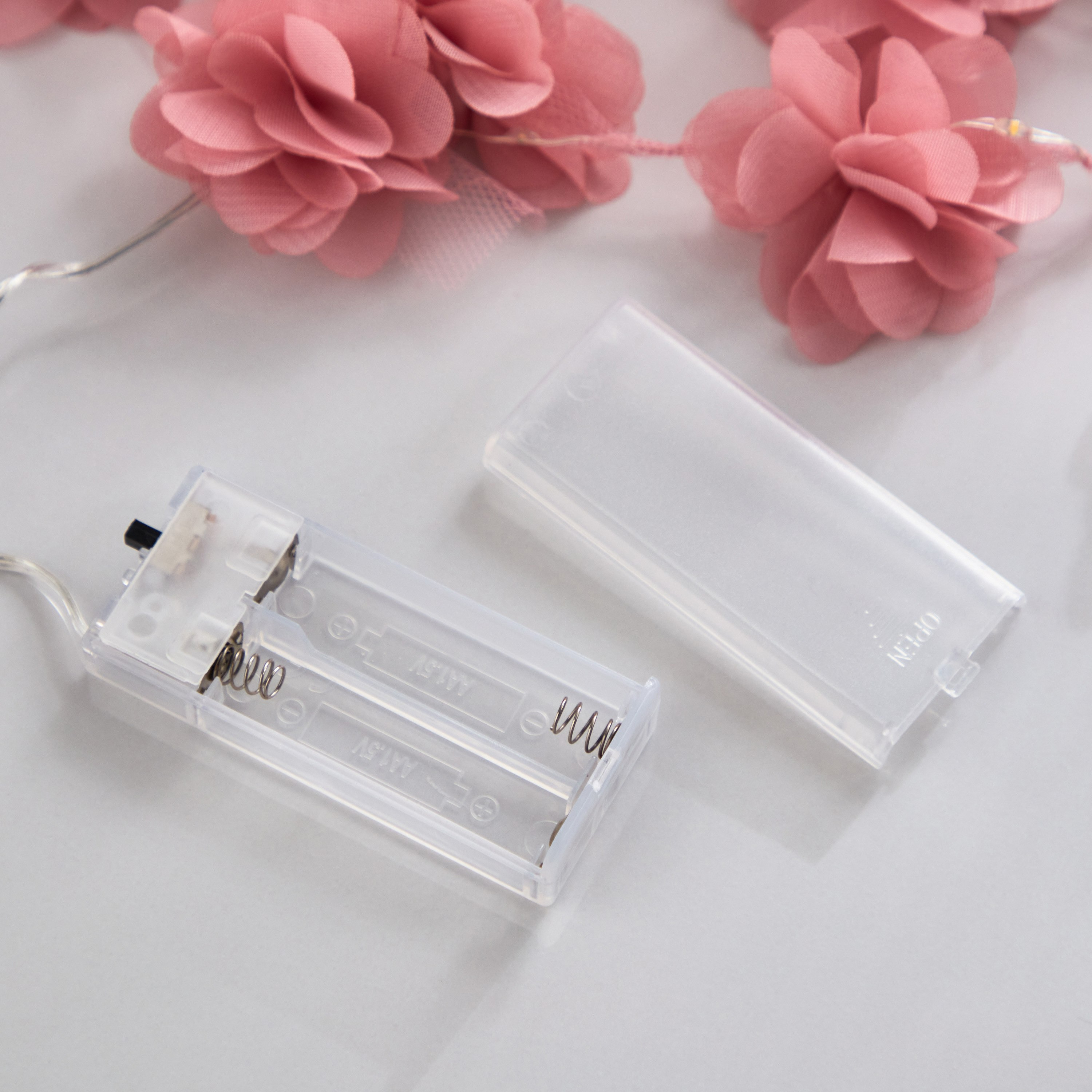 Infinity 20-LED 2AA Warm Fabric Flower String Light - 150 cm-hbxdiningroom-lighting-decorativesandstringlights-image-4