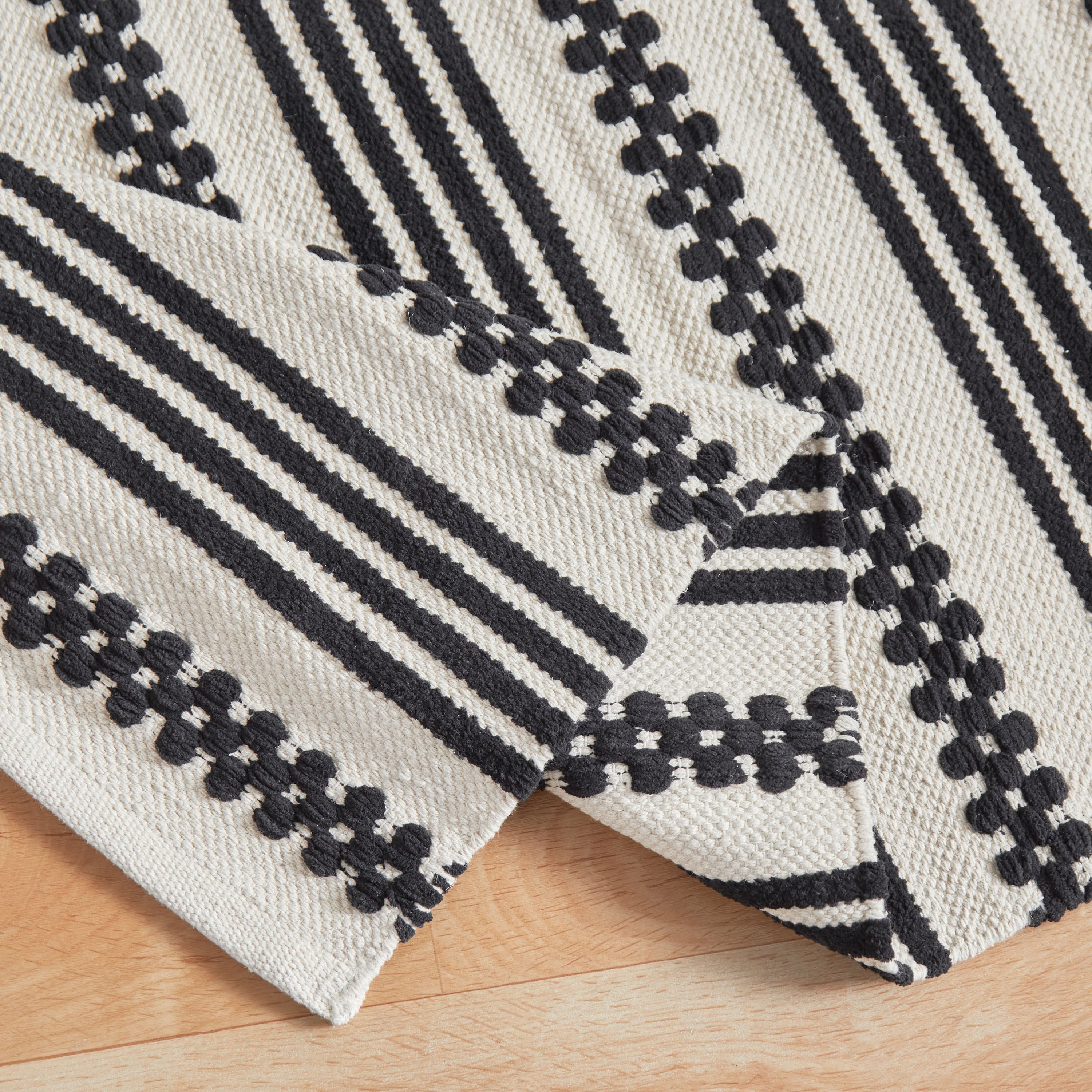 سجادة قطن ستريكس من إبوني- 110x160 سم-hbxdecorandfurnishings-floorcoverings-rugs-image-3