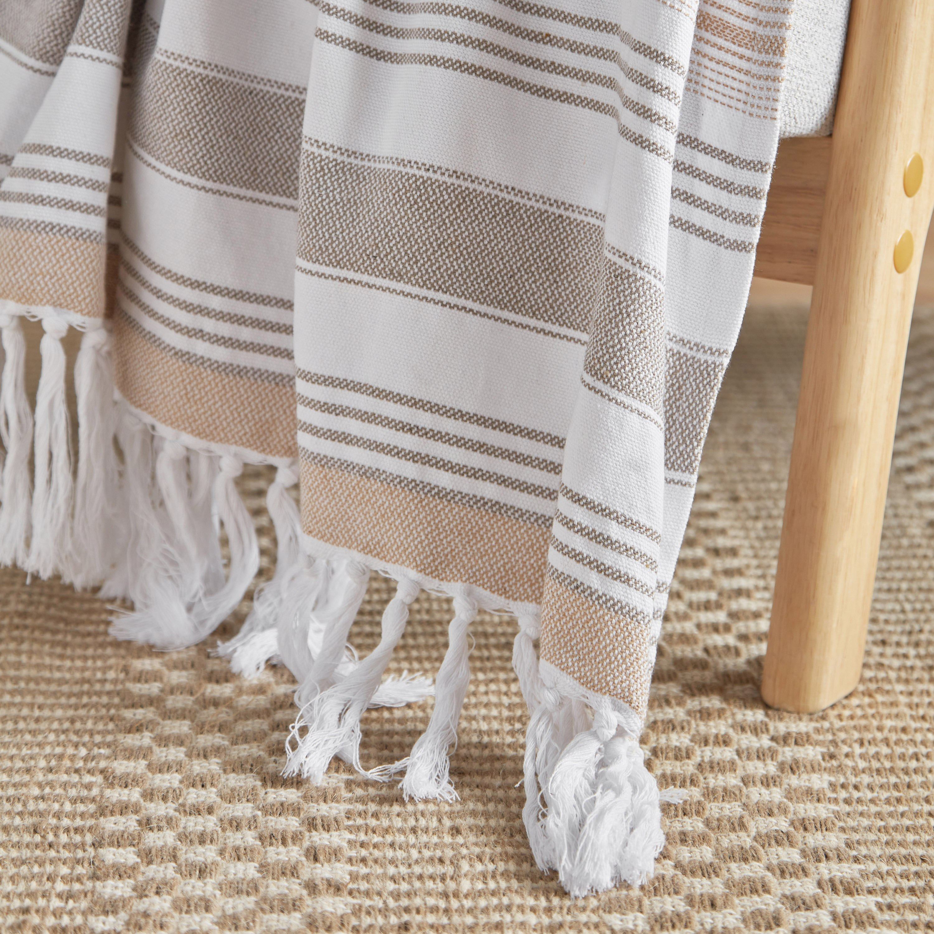 Austin Cotton Woven Throw - 127x152 cm-hbxhomeware-hbxbedroom-image-2