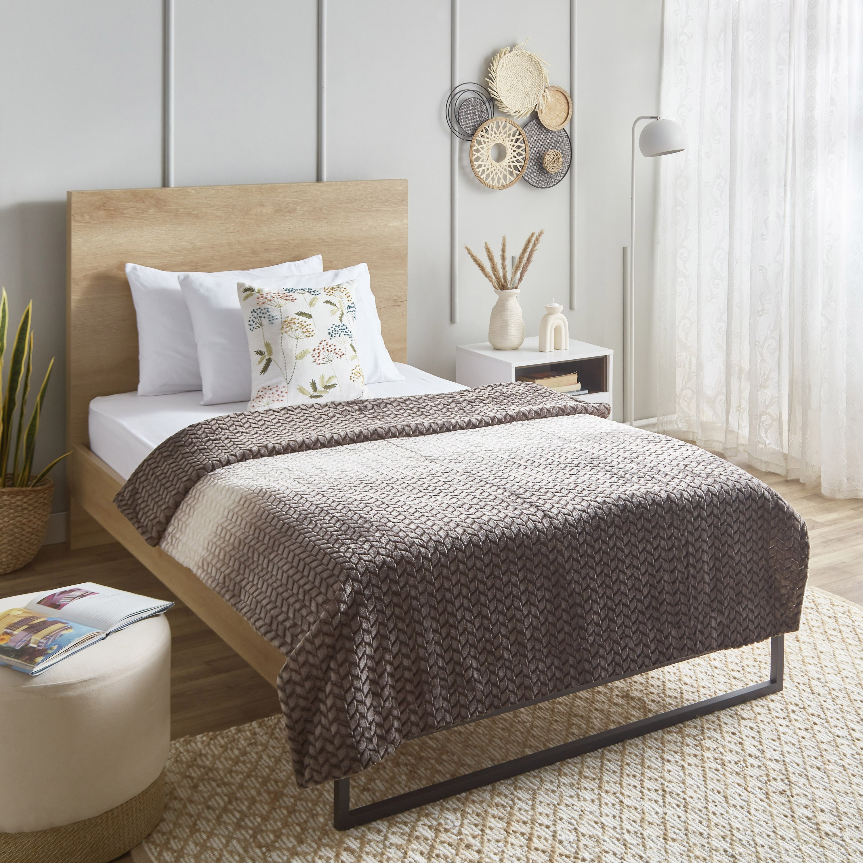 بطانية مزدوجة جاكار مزدوجة الطبقات من سولاس - 150x200 سم-hbxhomeware-hbxbedroom-image-6