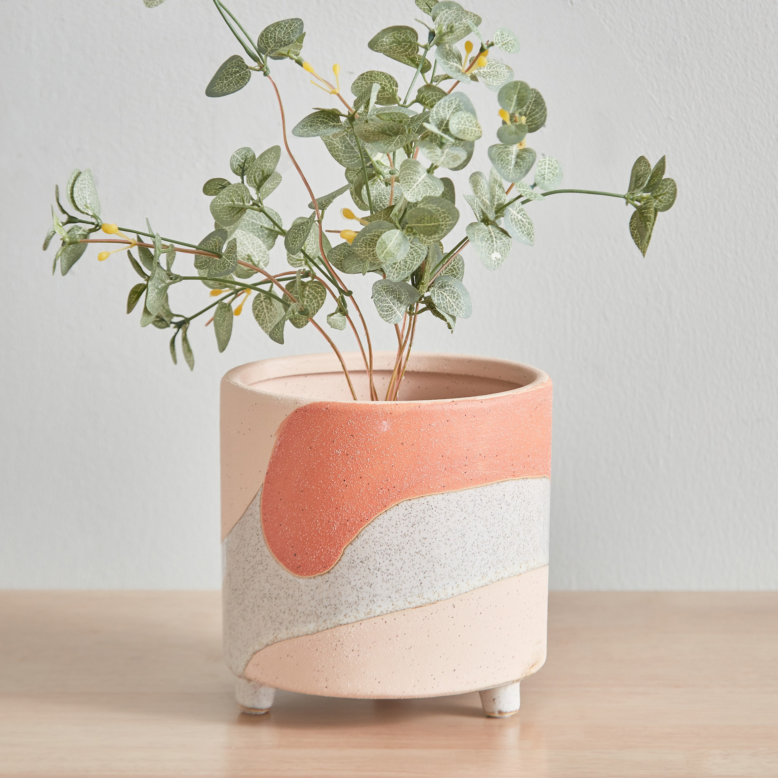 أصيص زرع سيراميك بطبعات تجريدية من كوين - 15x15x15 سم-hbxhomeware-hbxdecorandfurnishings-image-1