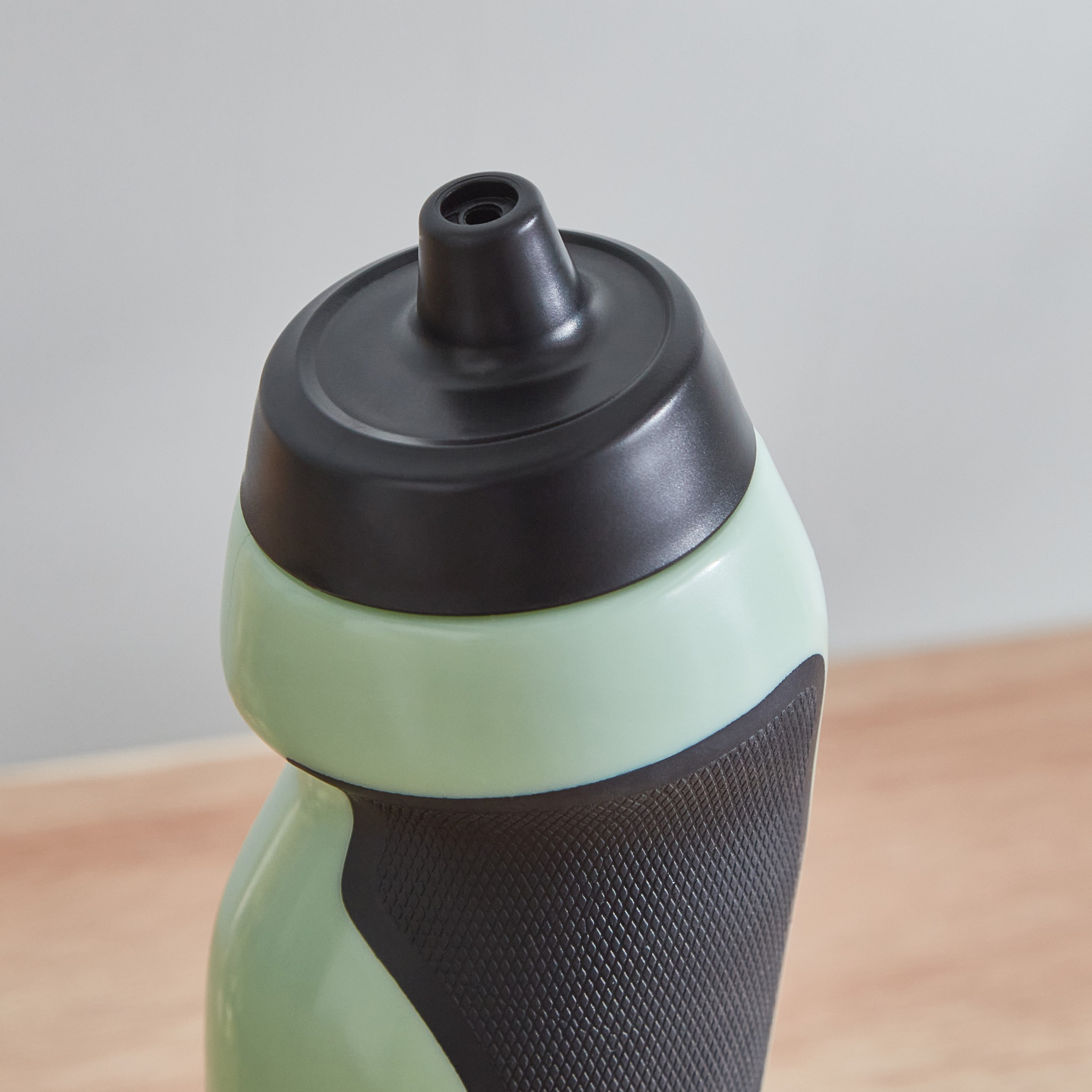 قارورة عصّارة من هيدرا-hbxhomeware-diningandtabletop-bottles-image-3