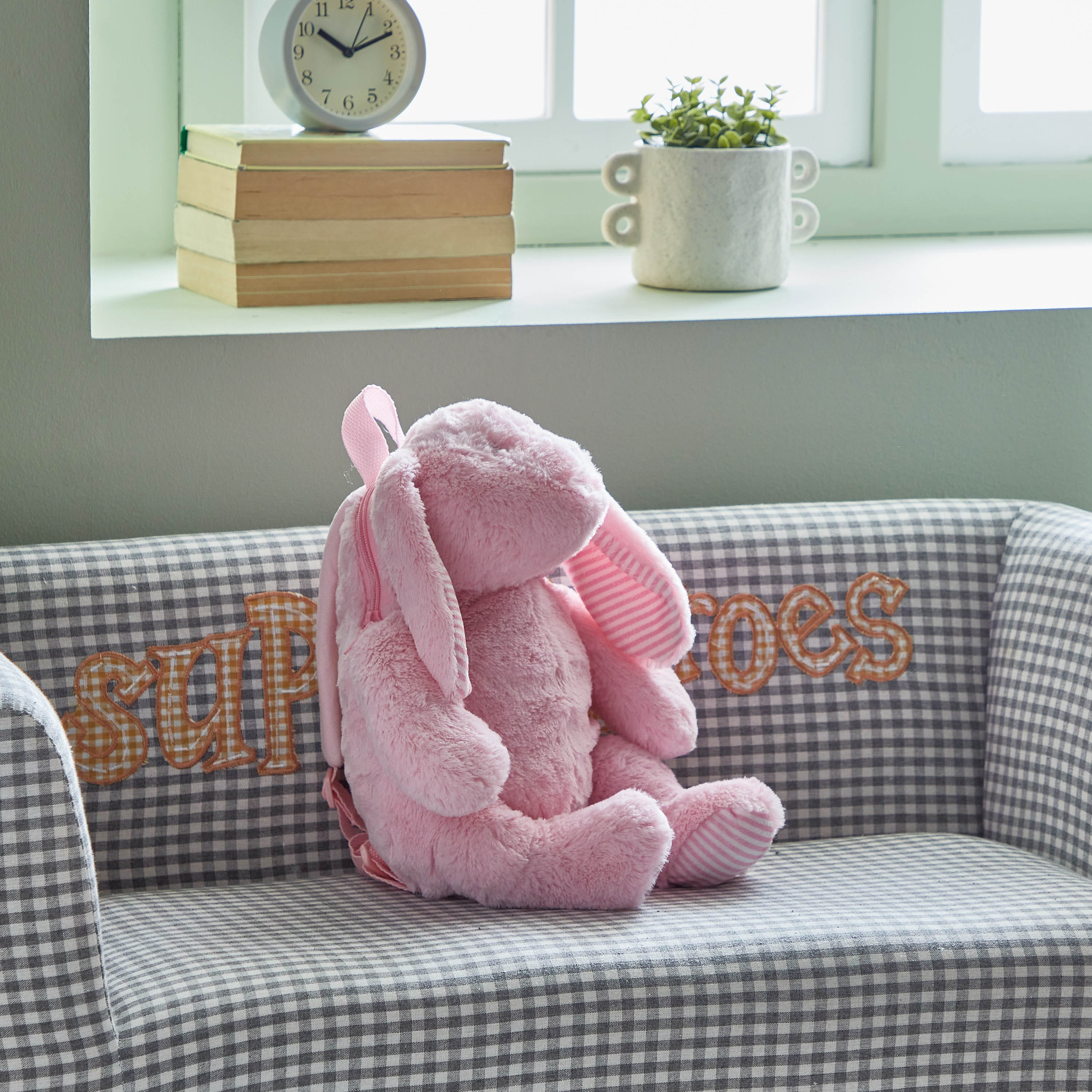 شنطة ظهر ناعمة شكل أرنب - 18x40x7 سم-hbxkidsandyouth-playroom-stationery-image-6