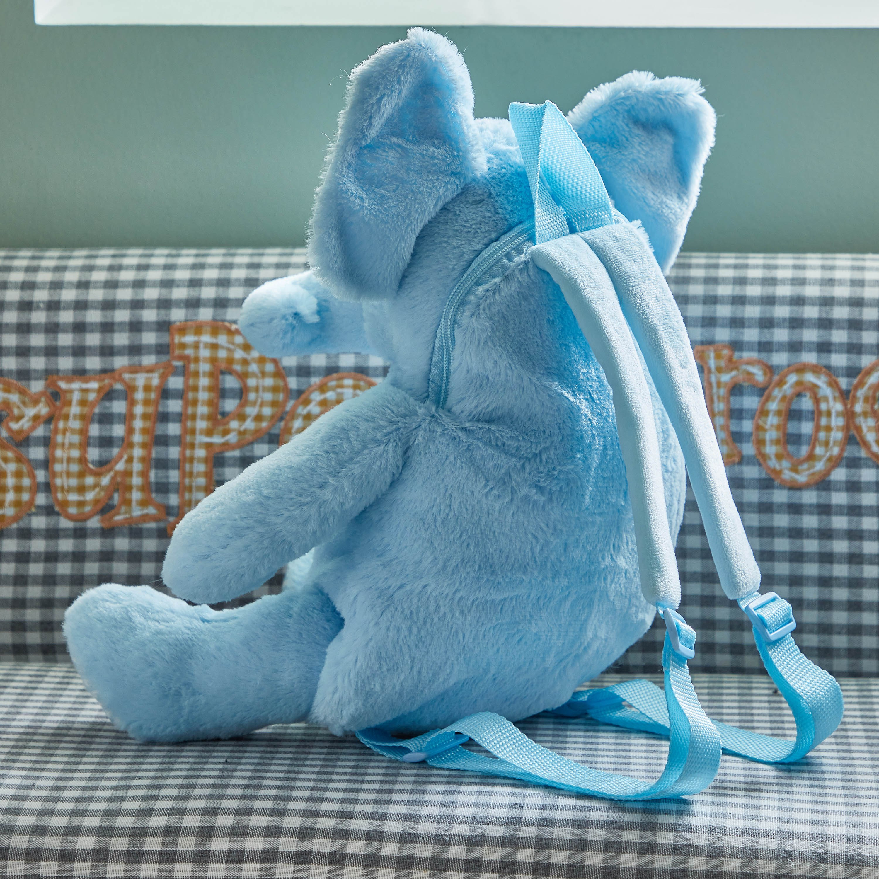 شنطة ظهر مخملية شكل تيدي - 18x40x7 سم-hbxkidsandyouth-playroom-stationery-image-3