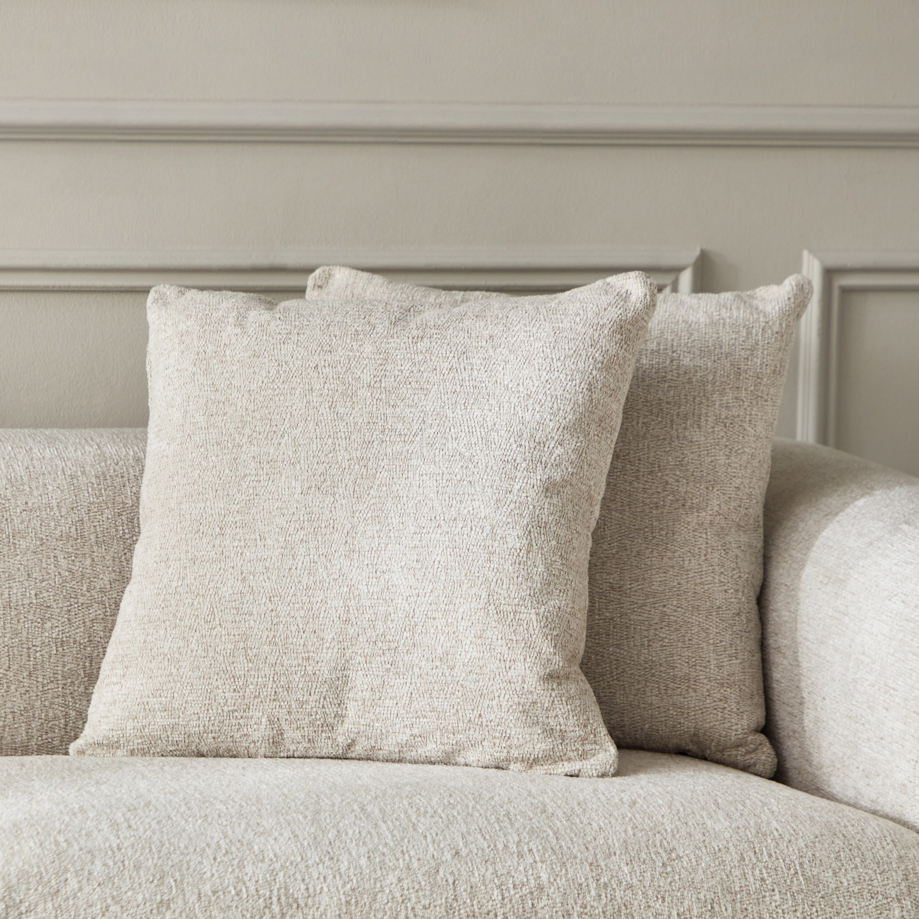 كنبة قماش 3 مقاعد مع وسادتين من سونورو-hbxlivingroom-sofasandarmchairs-sofas-image-4