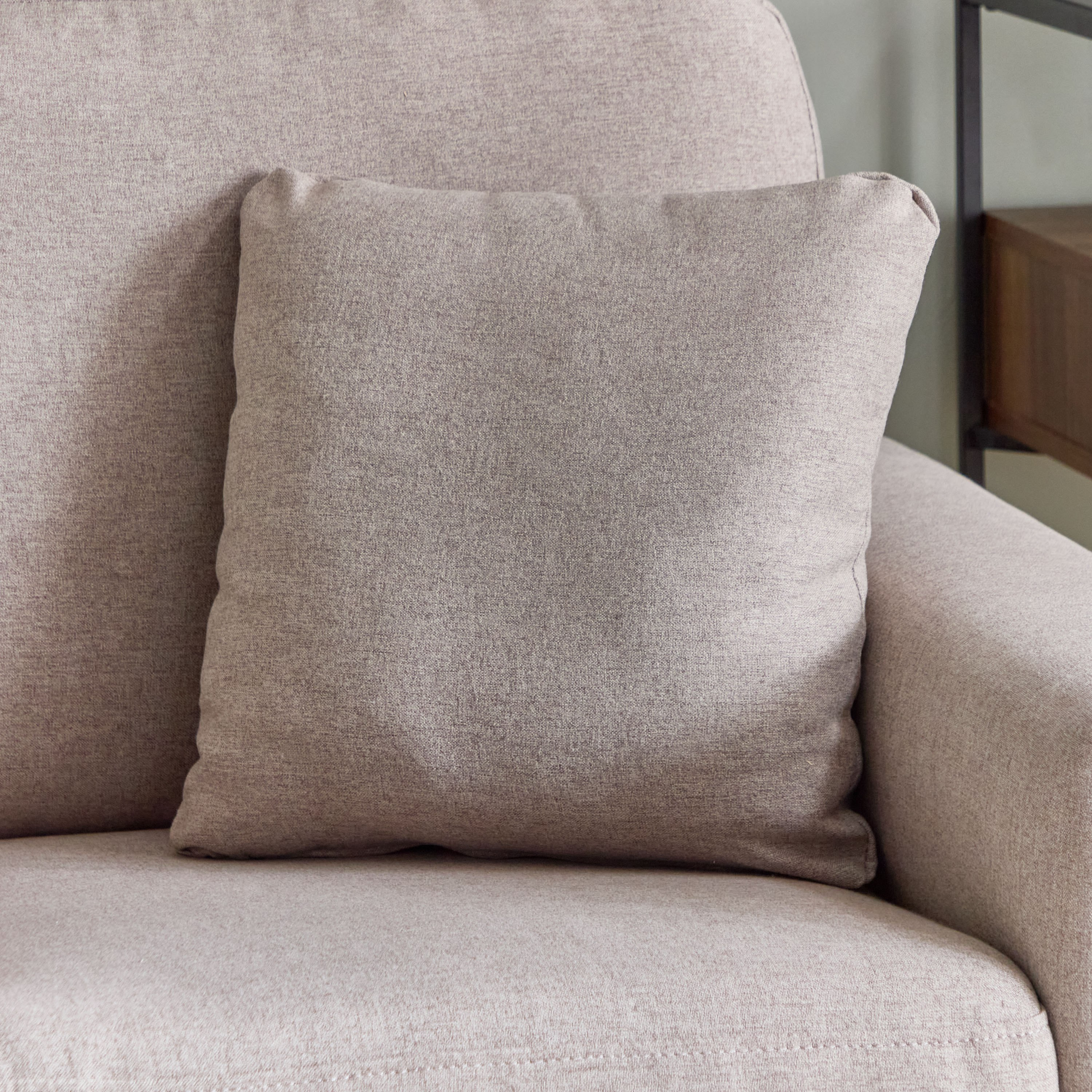 كنبة فردية قماش بمساند ذراعين مع وسادة من جينيفا-hbxlivingroom-sofasandarmchairs-sofas-image-4