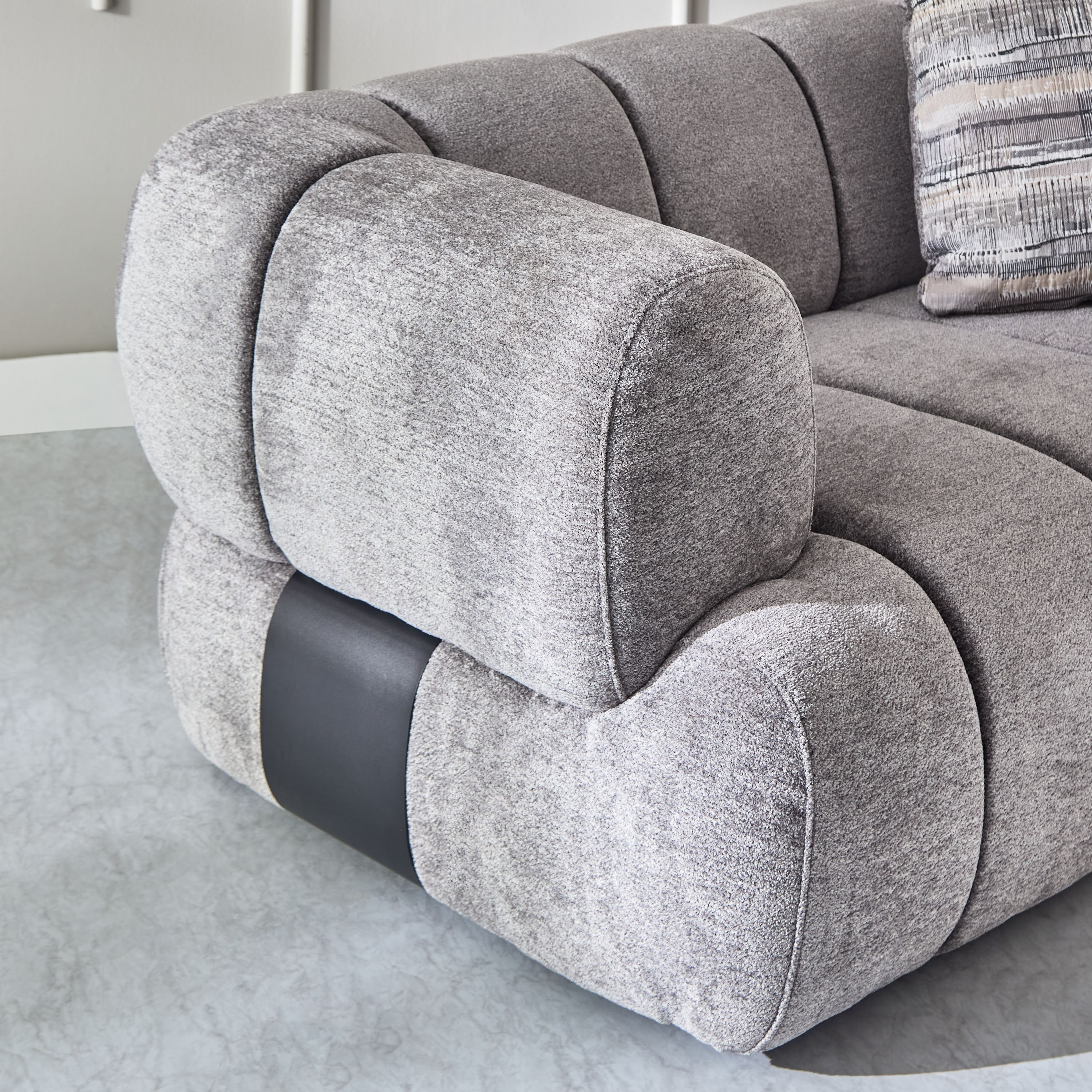 كنبة قماش 3 مقاعد و3 وسائد من كلاود-hbxlivingroom-sofasandarmchairs-sofas-image-5