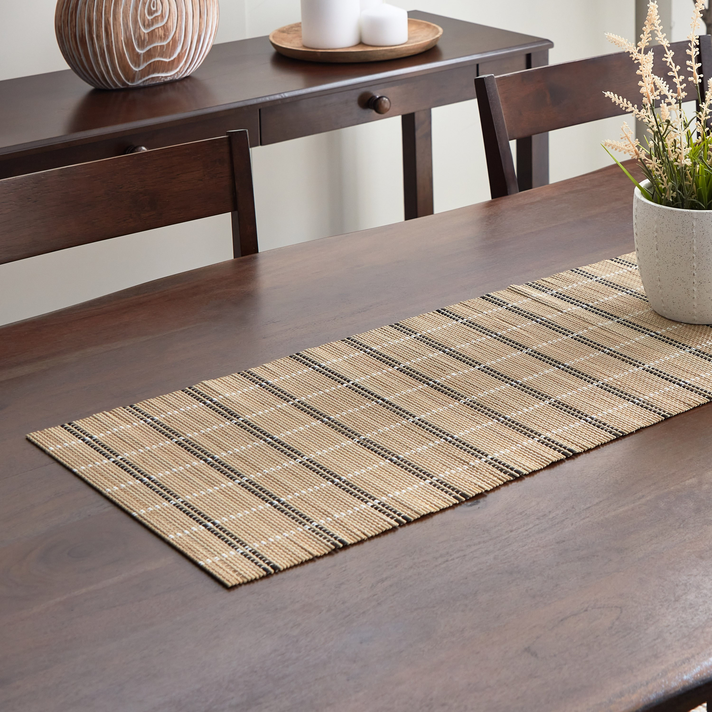 مفرش طاولة بري من بامبونا - 33x120 سم-hbxdecorandfurnishings-homefurnishings-tablelinens-image-1