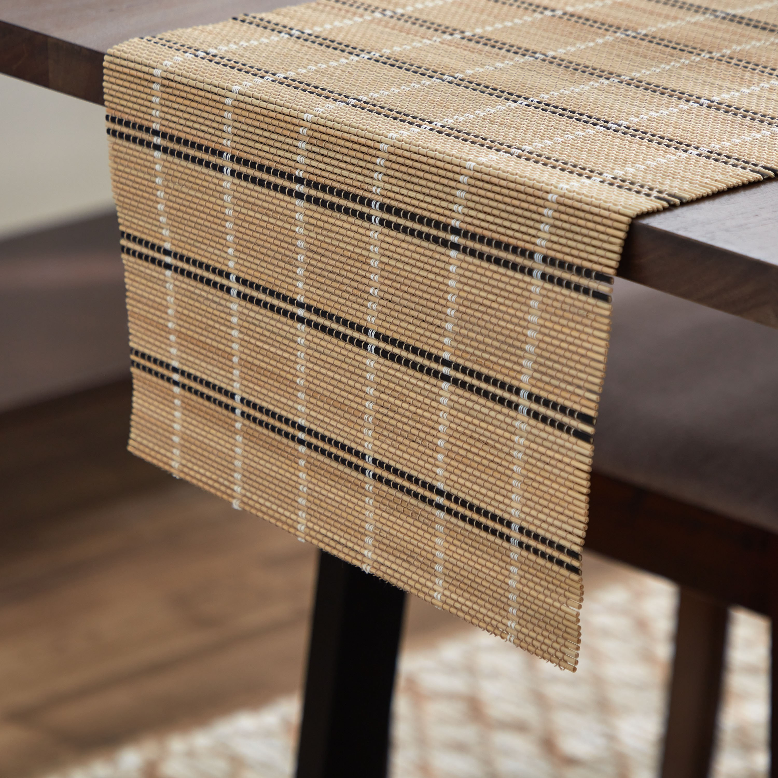 مفرش طاولة بري من بامبونا - 33x120 سم-hbxdecorandfurnishings-homefurnishings-tablelinens-image-3
