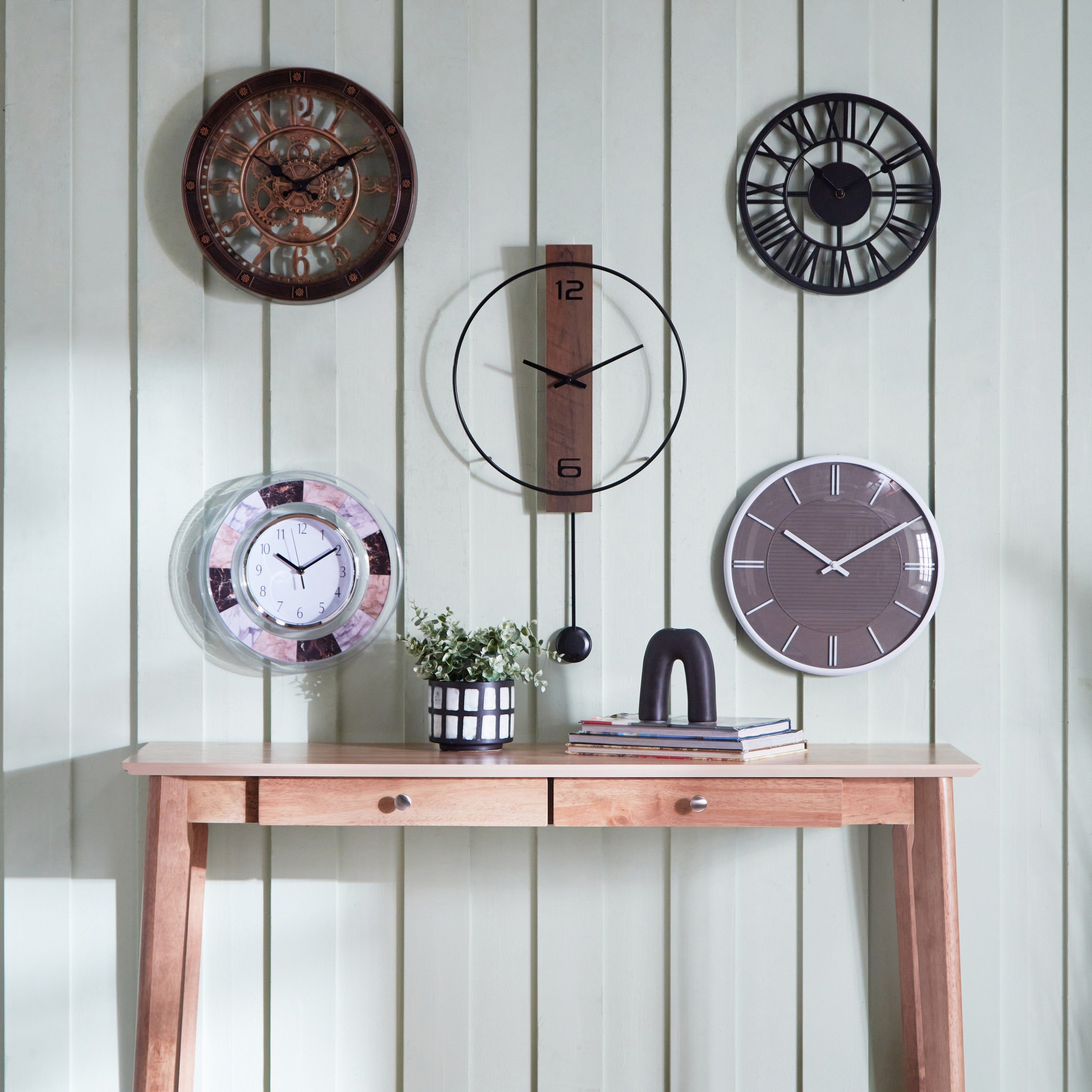 Saratoga Clock with Convex Glass - 33x4.5 cm-hbxhomeware-hbxdecorandfurnishings-image-4