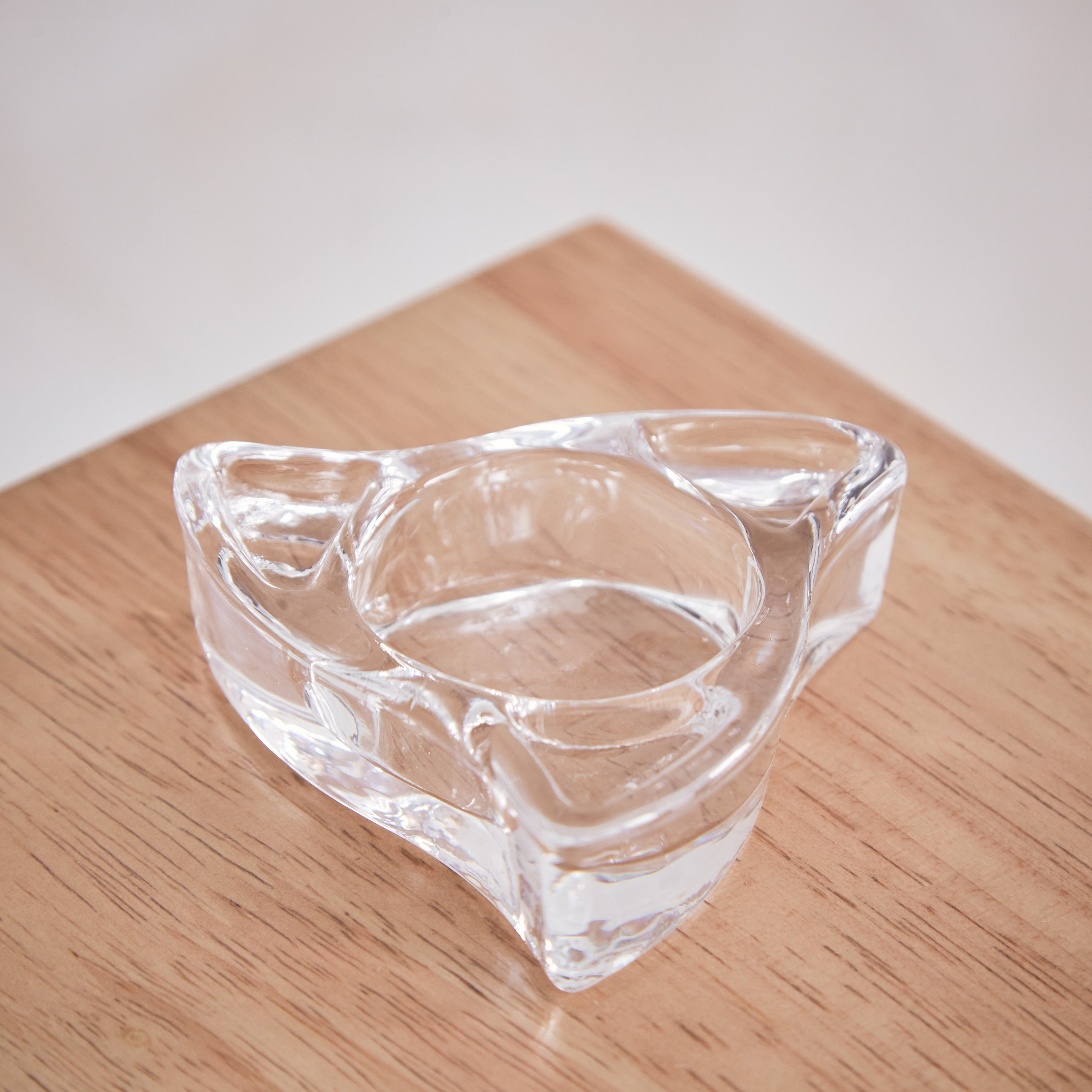 حامل شموع صغيرة من الزجاج الشفاف من إزرا - 8x8x2.2 سم-hbxlivingroom-decorandaccessories-candleholders-image-2