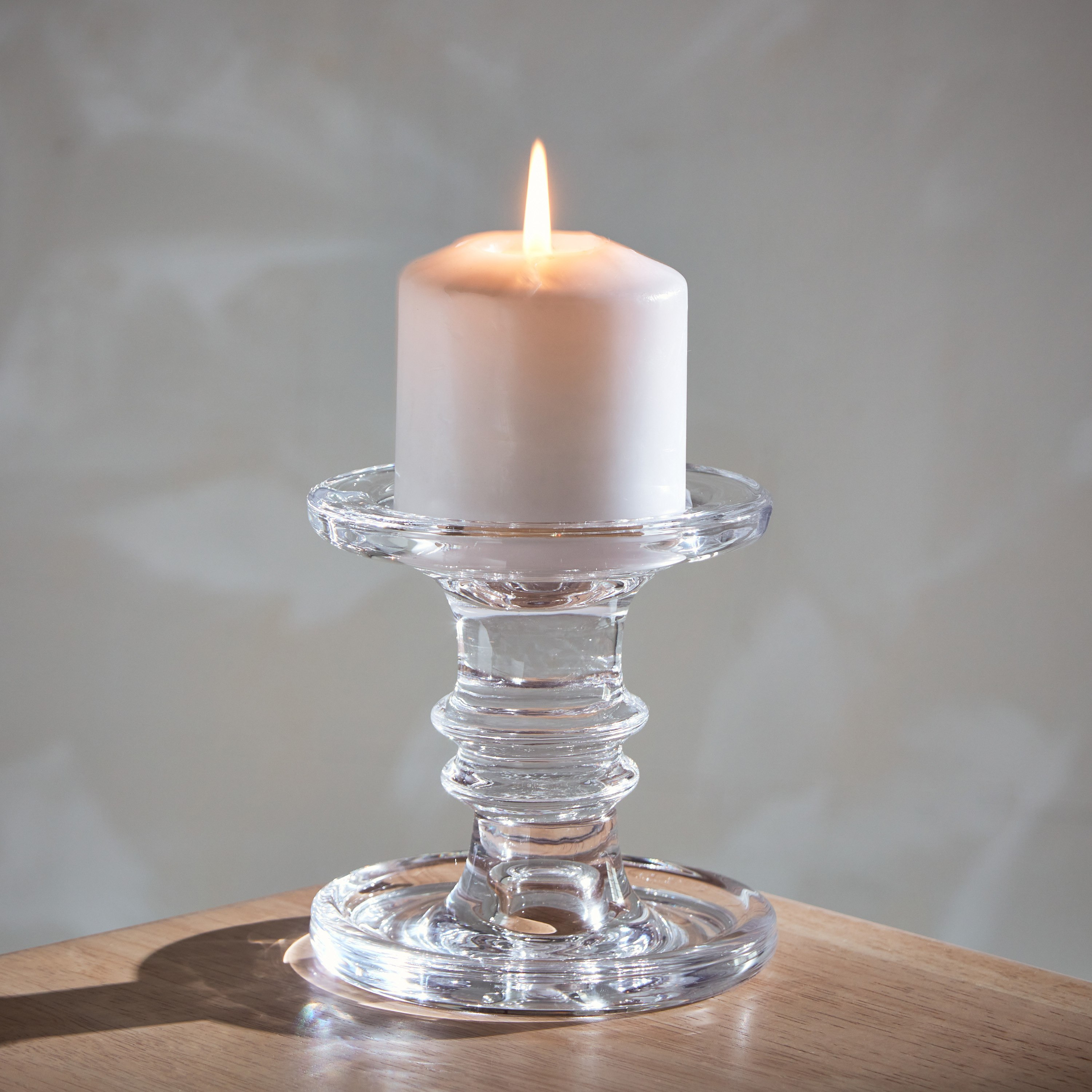 حامل شموع زجاجي من إزرا - 11x11x11 سم-hbxlivingroom-decorandaccessories-candleholders-image-1