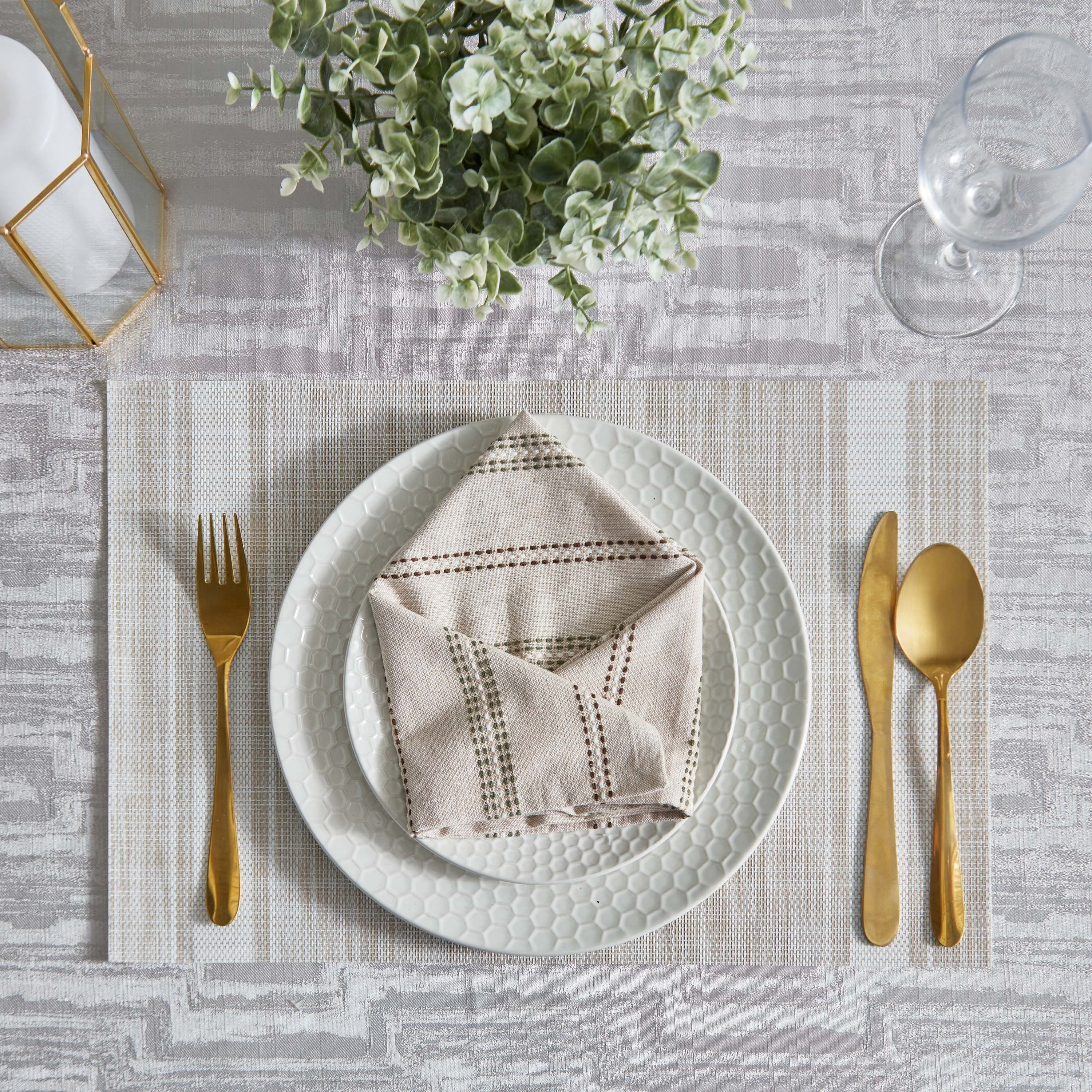 لبادة صحون بي في سي من بنج - 30x45 سم-hbxdecorandfurnishings-homefurnishings-tablelinens-image-4