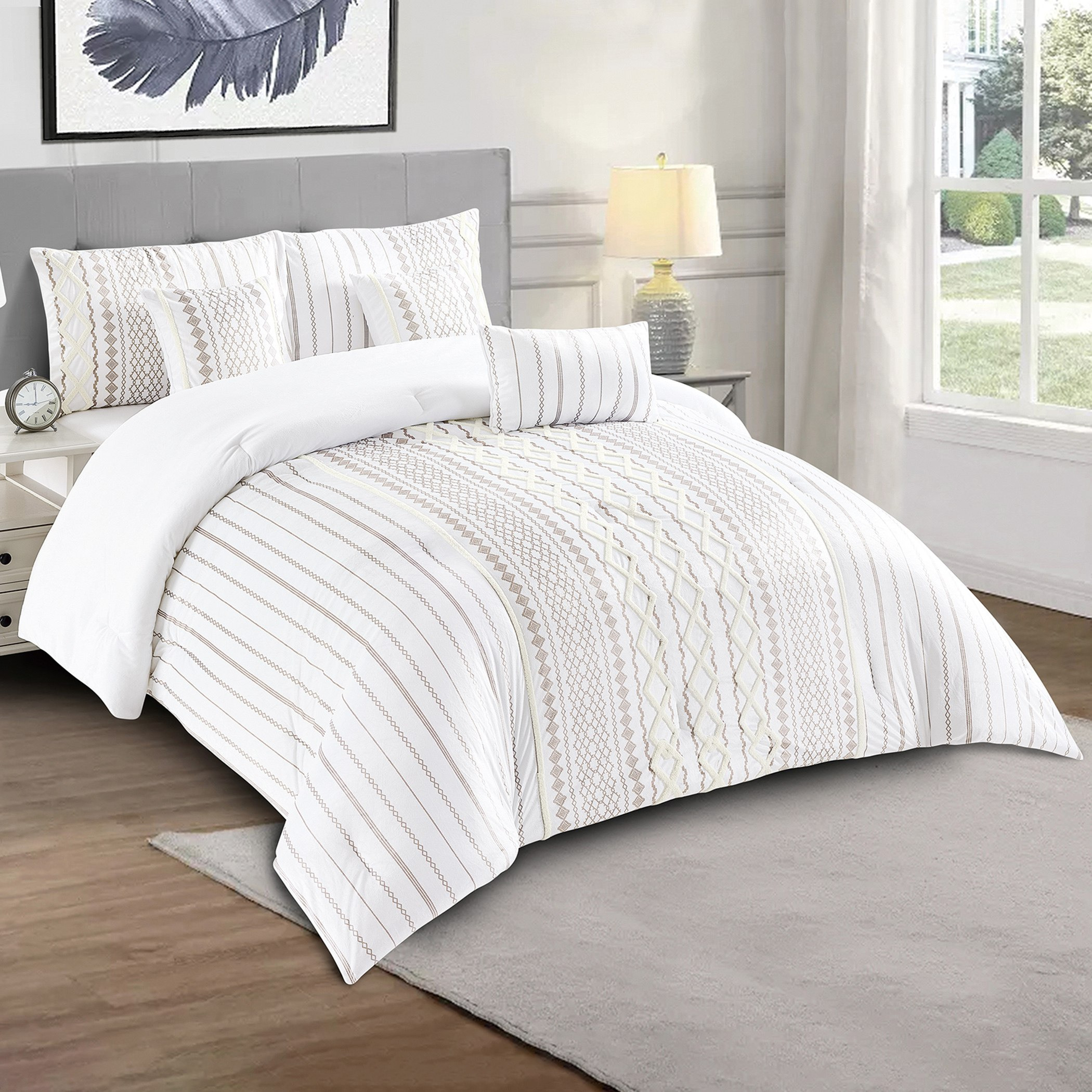 طقم لحاف كينج مخمل جاكار 7 قطع من جليد - 220x240 سم-hbxhomeware-hbxdecorandfurnishings-image-5