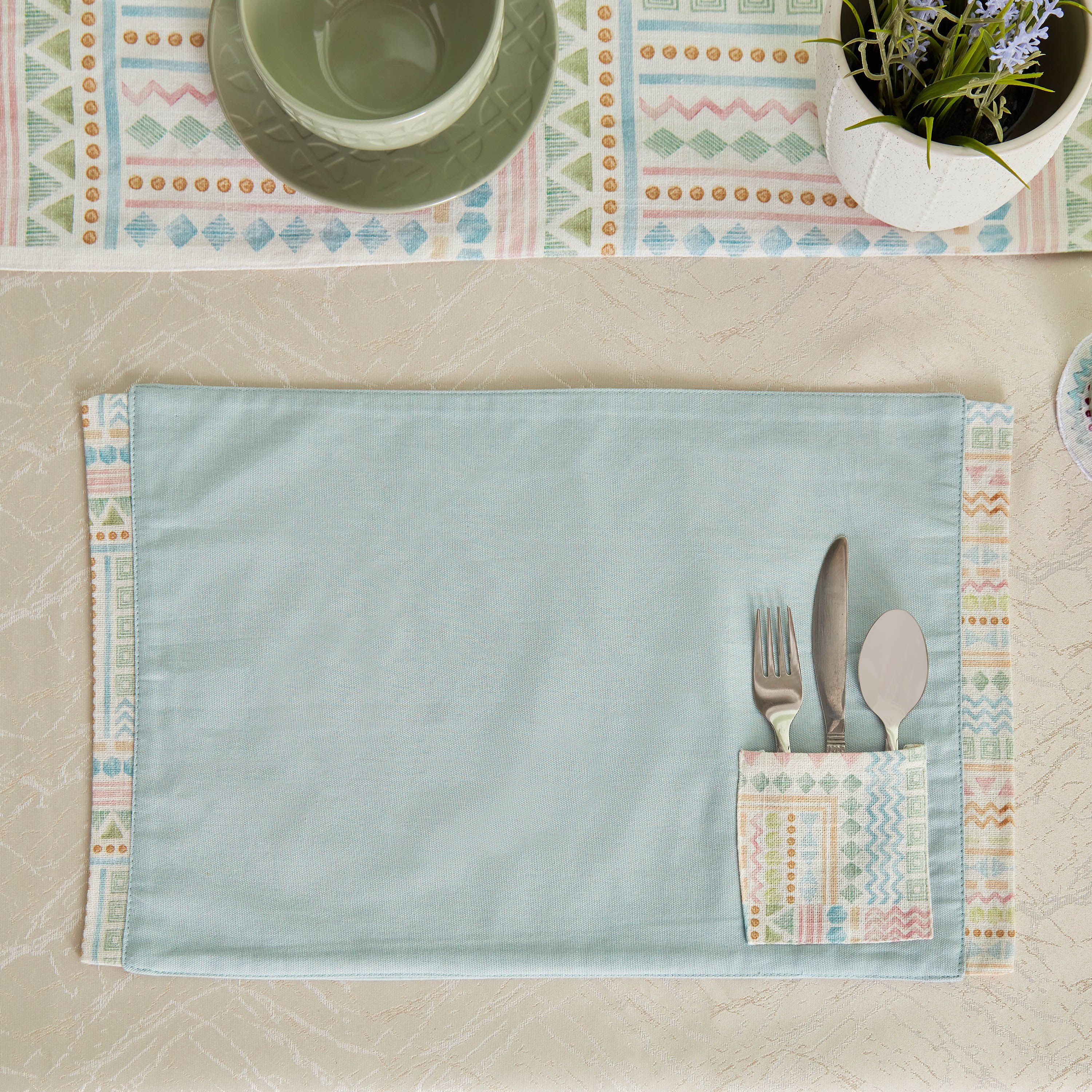 لبادة صحون سادة بجيب طبعات من جليمر - 33x48 سم-hbxdecorandfurnishings-homefurnishings-tablelinens-image-2